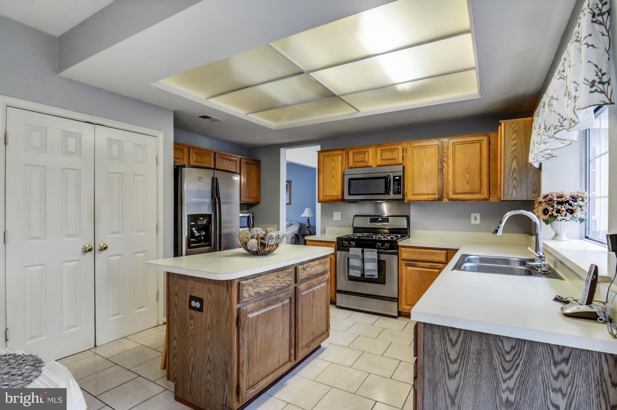 TWIN OAKS - Residential