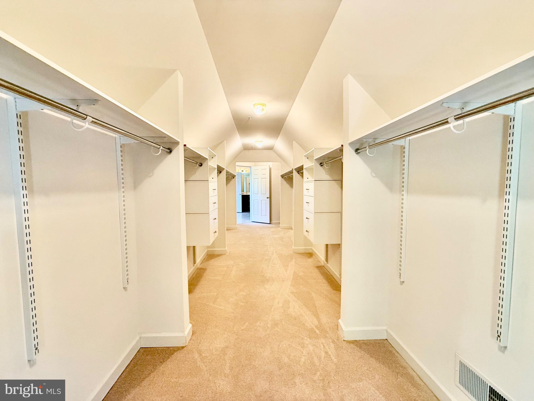 DARNESTOWN - Residential