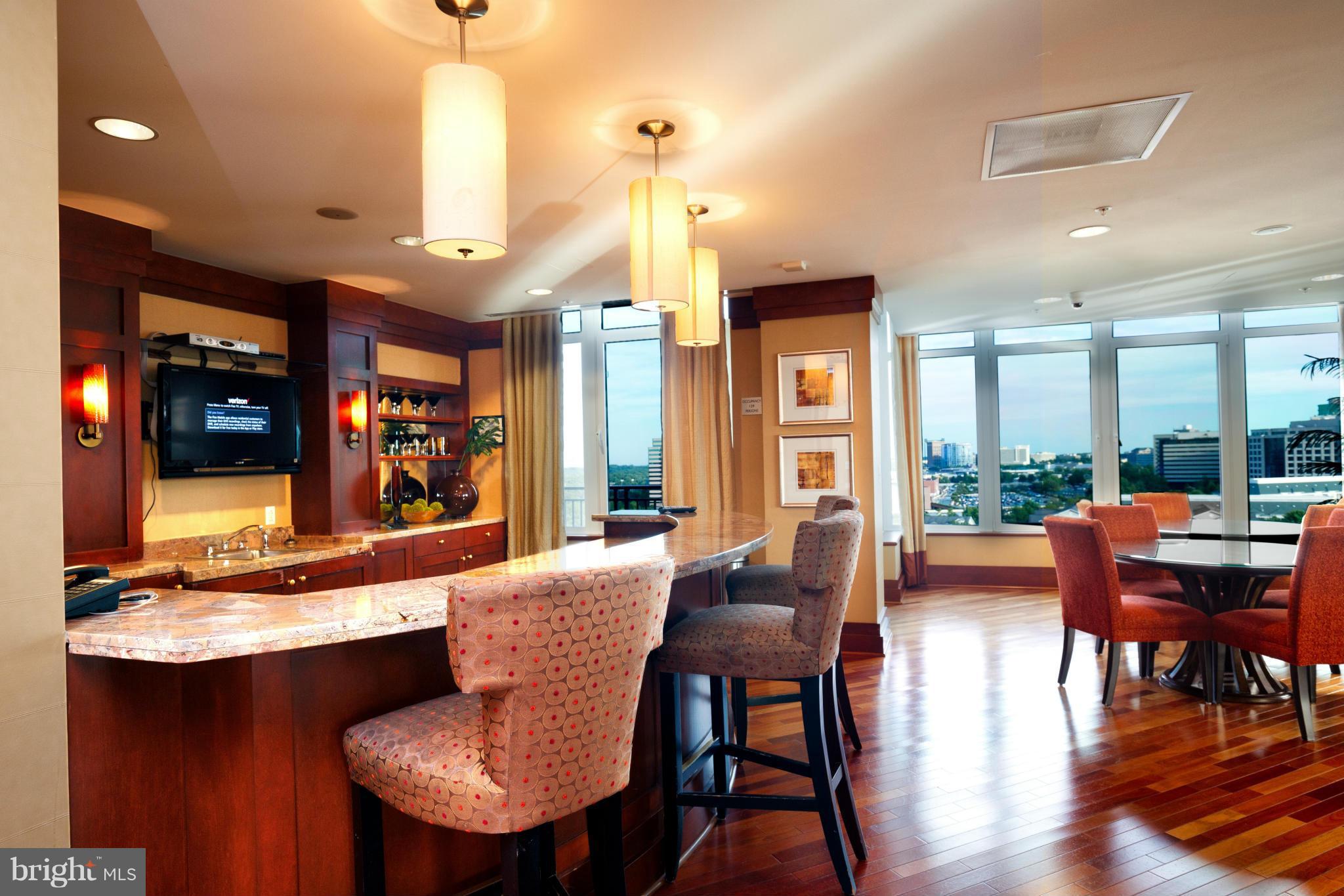 ONE PARK CREST - Residential