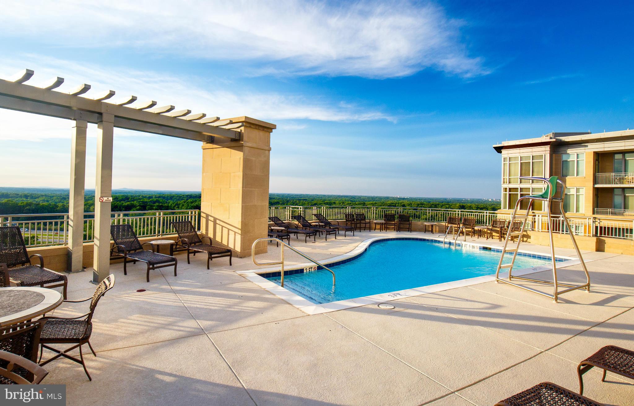 ONE PARK CREST - Residential