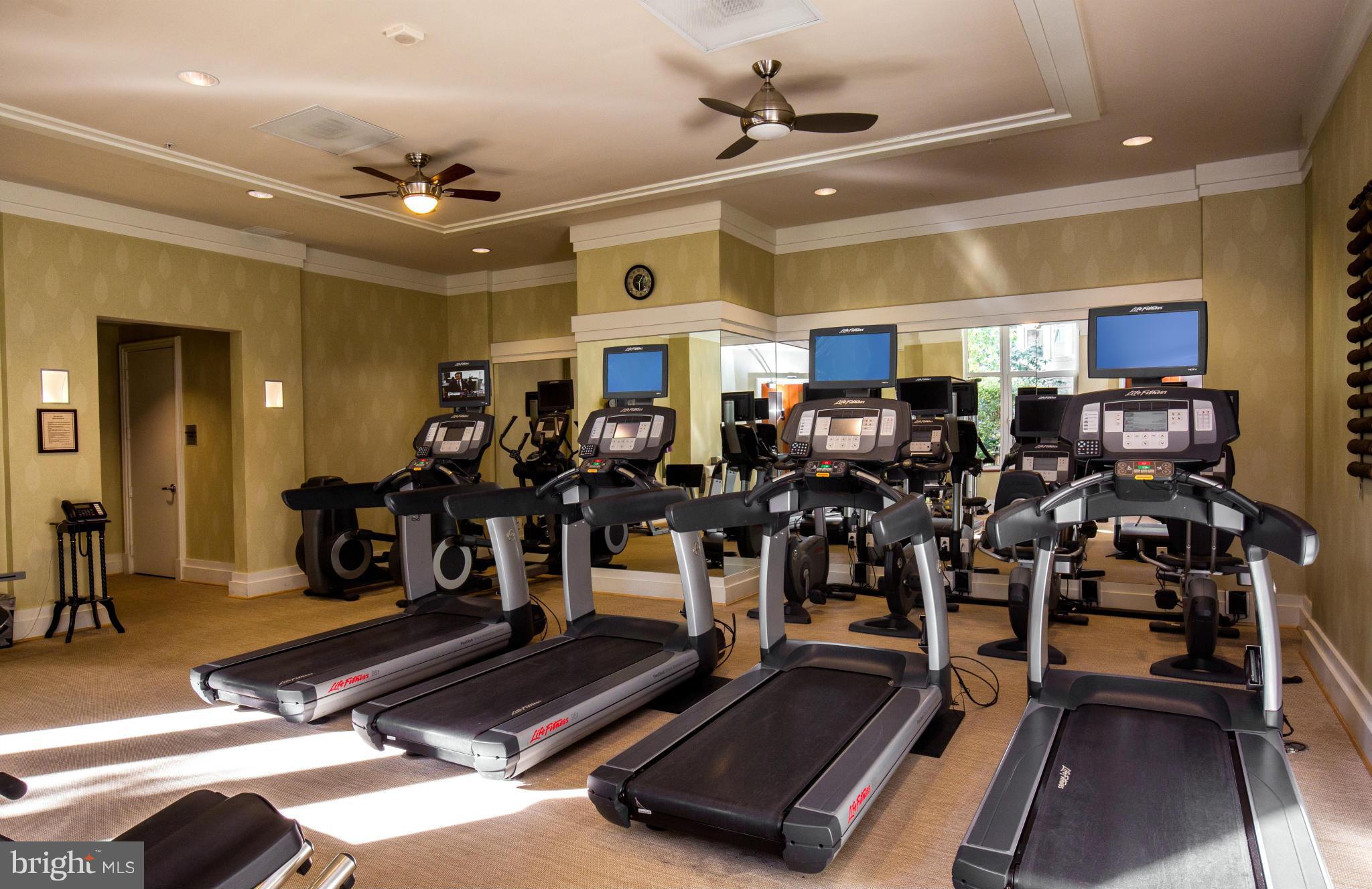 ONE PARK CREST - Residential