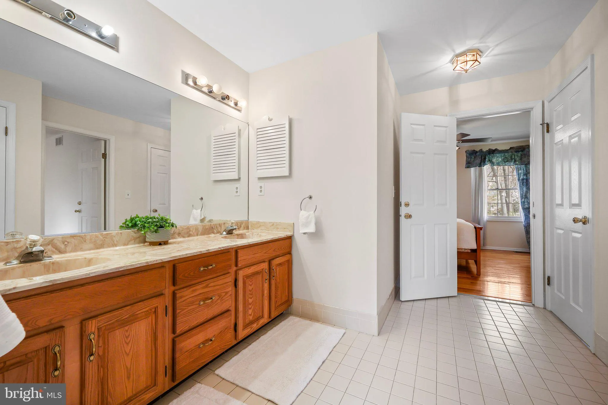 Princeton Junction, New Jersey 08550, United States, 6 Bedrooms Bedrooms, ,4 BathroomsBathrooms,Residential,Pending,110755