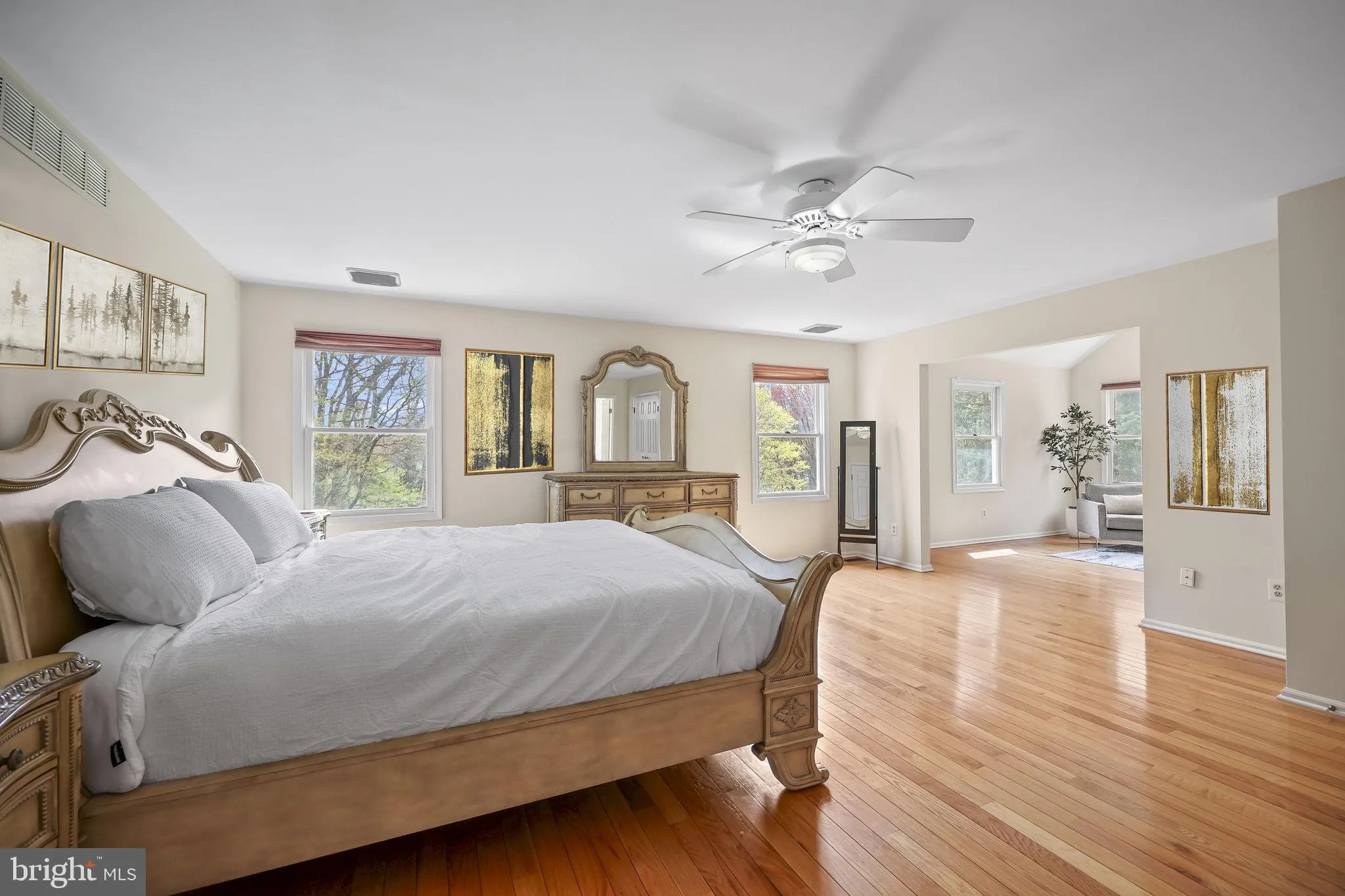 Princeton Junction, New Jersey 08550, United States, 6 Bedrooms Bedrooms, ,4 BathroomsBathrooms,Residential,Pending,110755