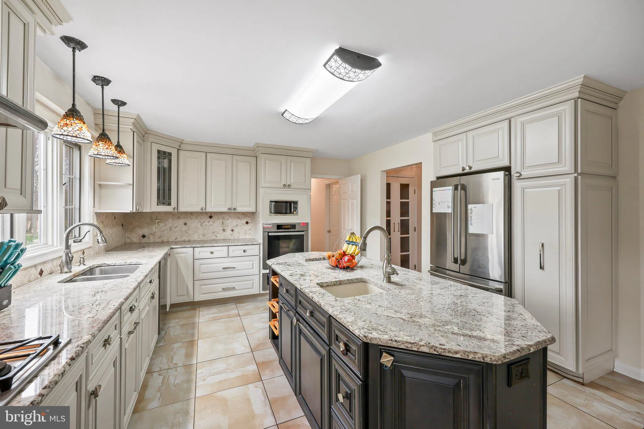 Princeton Junction, New Jersey 08550, United States, 6 Bedrooms Bedrooms, ,4 BathroomsBathrooms,Residential,Pending,110755