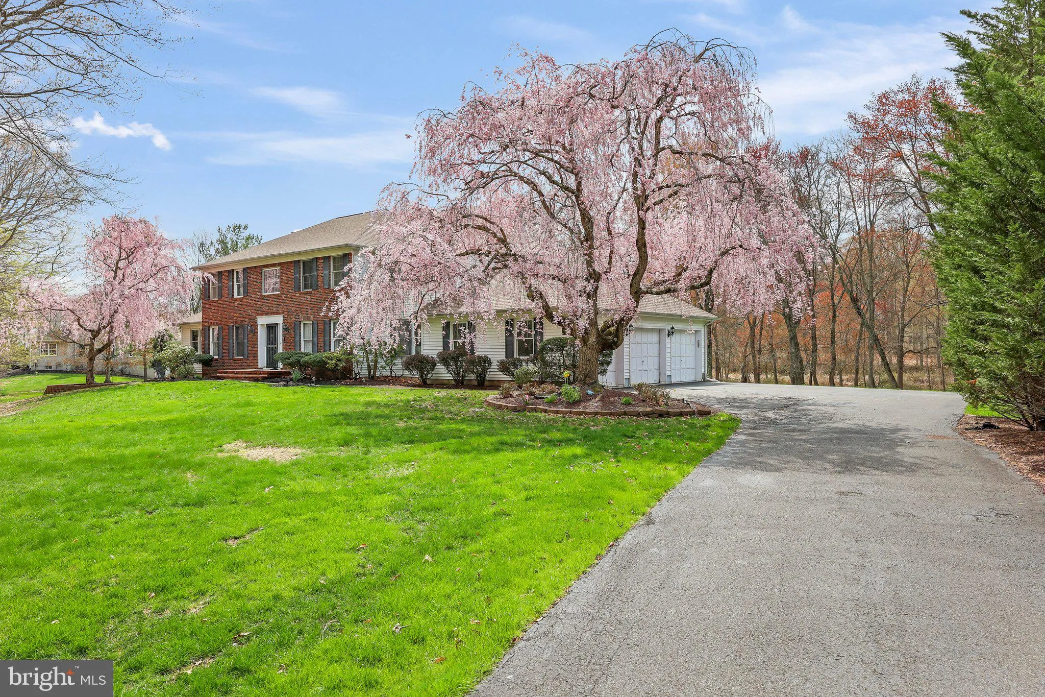 Princeton Junction, New Jersey 08550, United States, 6 Bedrooms Bedrooms, ,4 BathroomsBathrooms,Residential,Pending,110755