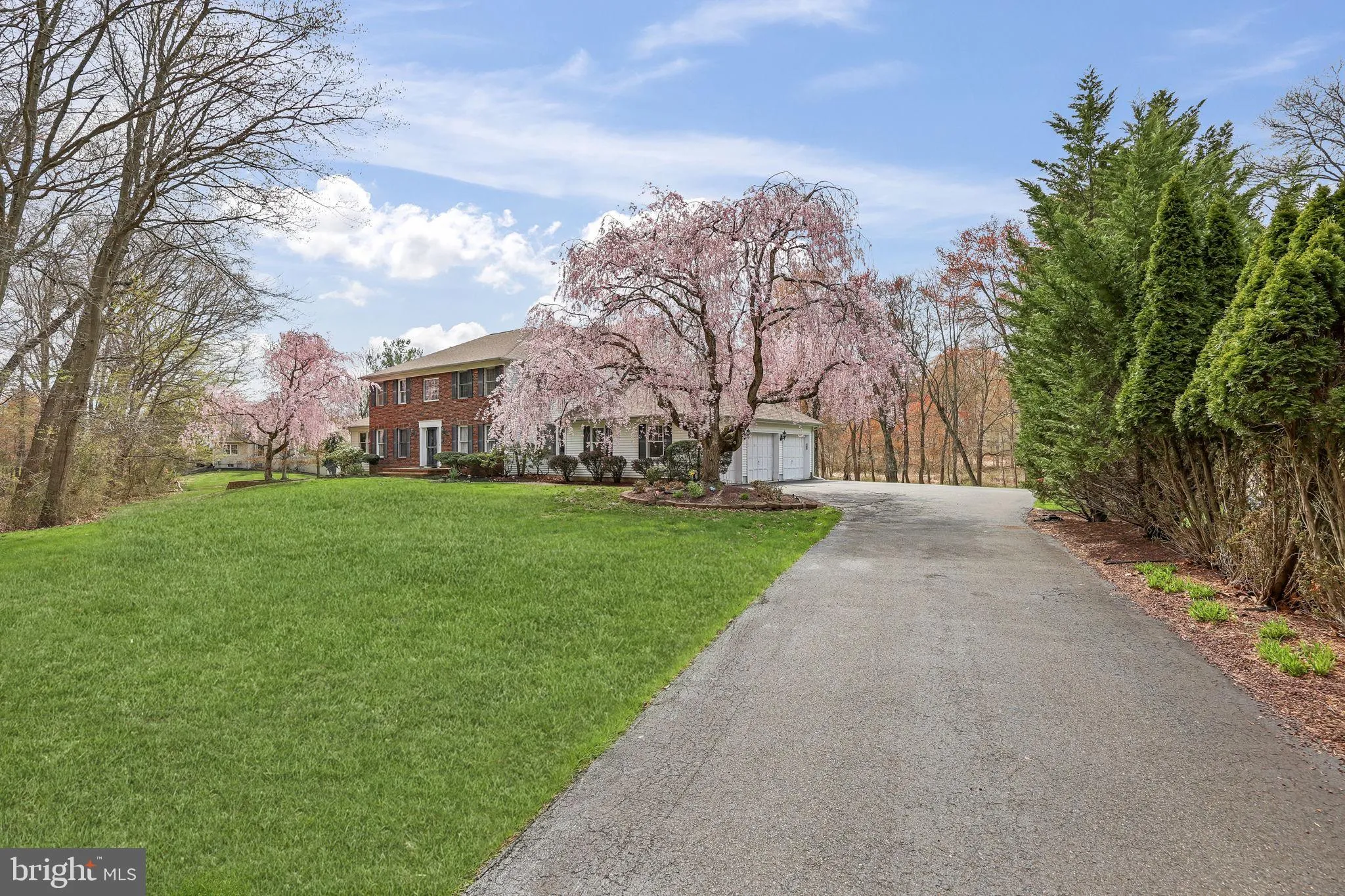 Princeton Junction, New Jersey 08550, United States, 6 Bedrooms Bedrooms, ,4 BathroomsBathrooms,Residential,Pending,110755