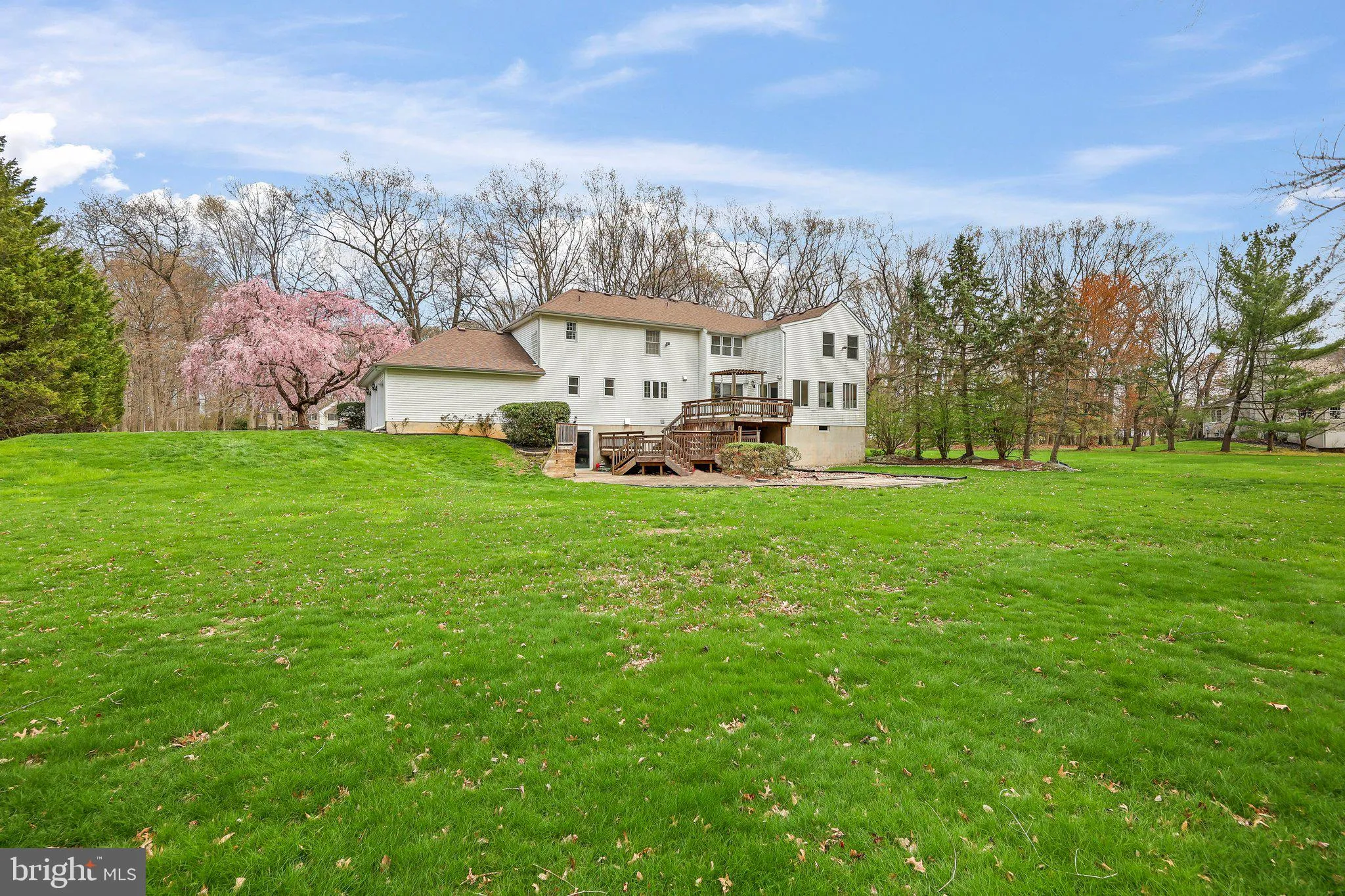 Princeton Junction, New Jersey 08550, United States, 6 Bedrooms Bedrooms, ,4 BathroomsBathrooms,Residential,Pending,110755