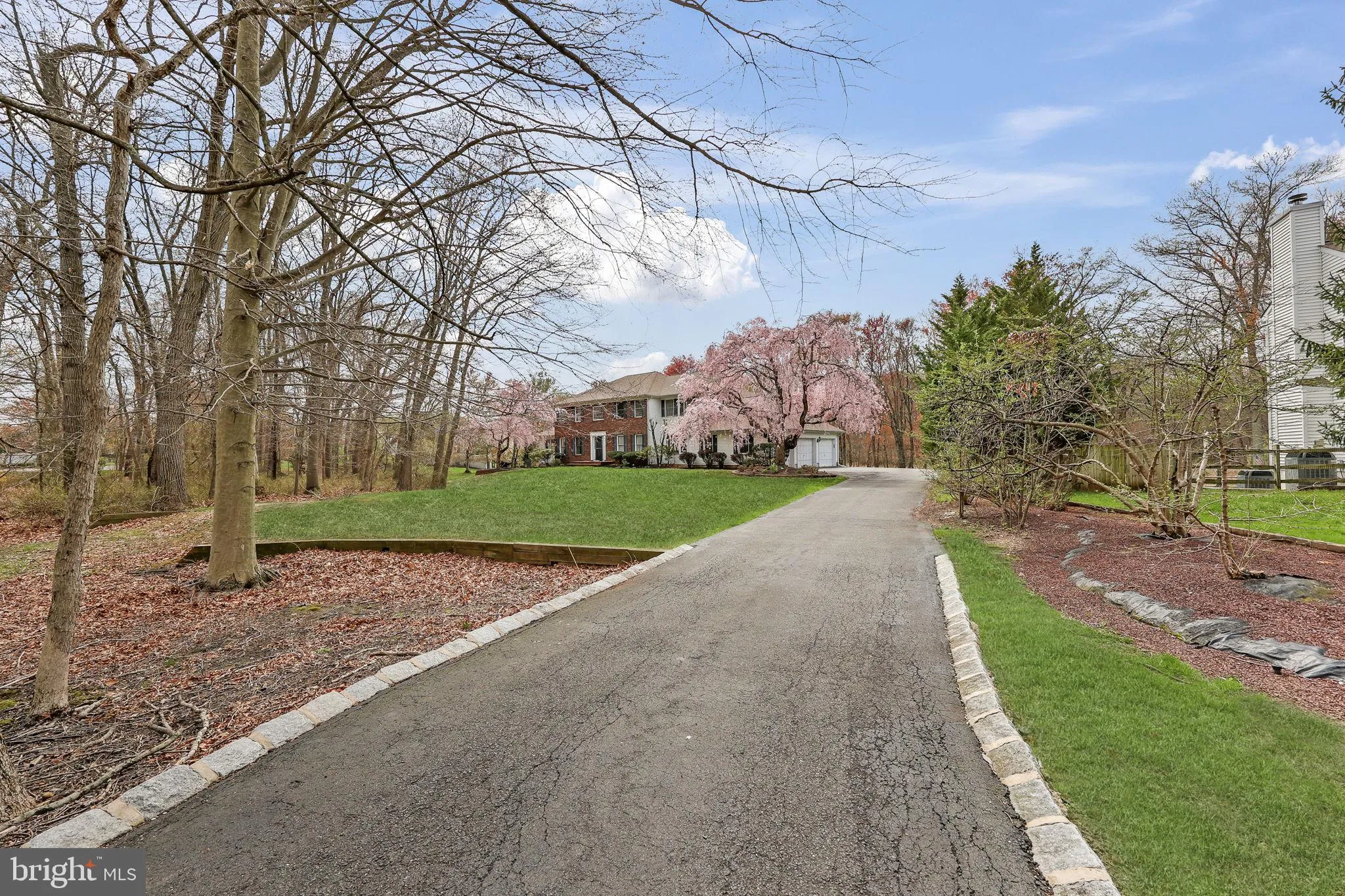 Princeton Junction, New Jersey 08550, United States, 6 Bedrooms Bedrooms, ,4 BathroomsBathrooms,Residential,Pending,110755