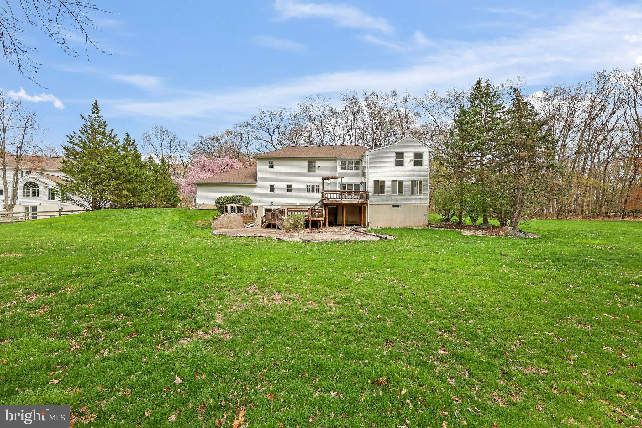 Princeton Junction, New Jersey 08550, United States, 6 Bedrooms Bedrooms, ,4 BathroomsBathrooms,Residential,Pending,110755