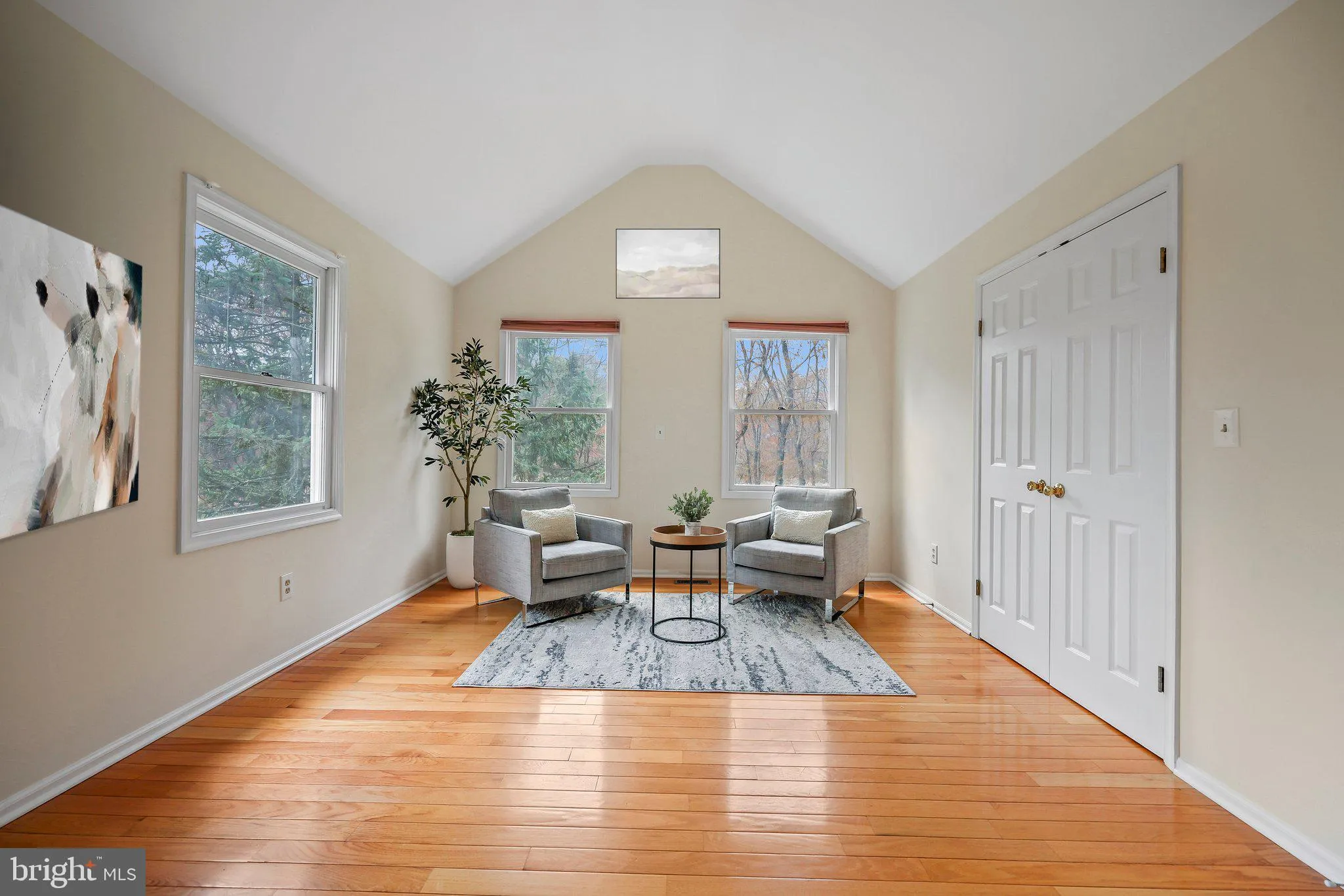 Princeton Junction, New Jersey 08550, United States, 6 Bedrooms Bedrooms, ,4 BathroomsBathrooms,Residential,Pending,110755