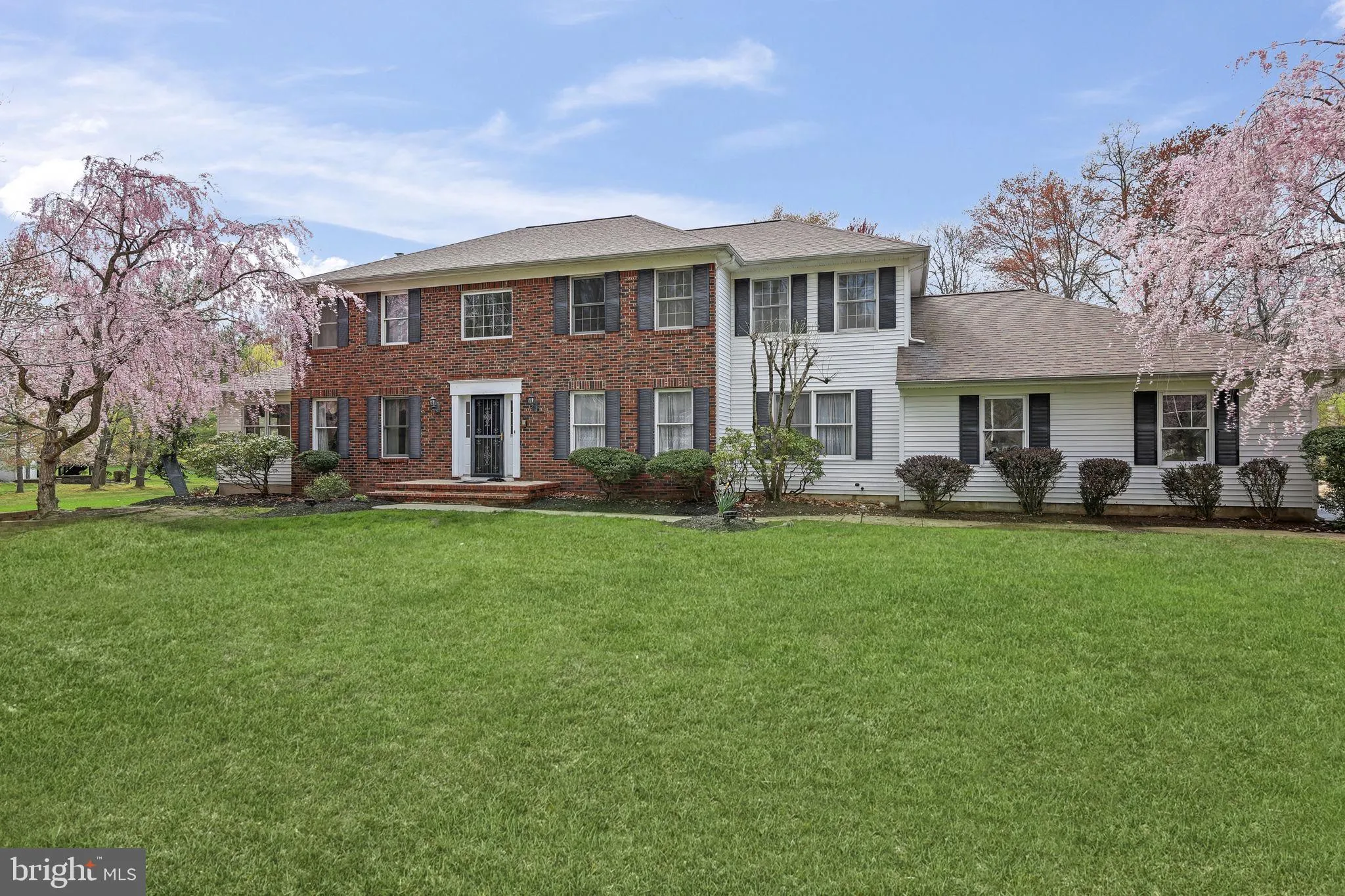Princeton Junction, New Jersey 08550, United States, 6 Bedrooms Bedrooms, ,4 BathroomsBathrooms,Residential,Pending,110755