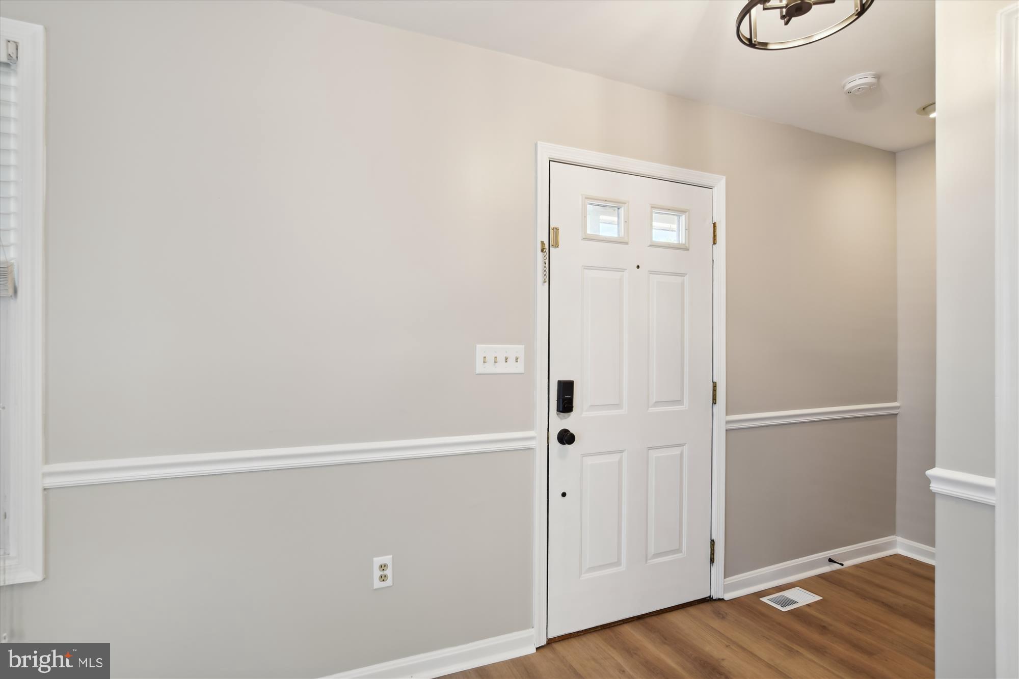 LONDONTOWN - Residential Lease