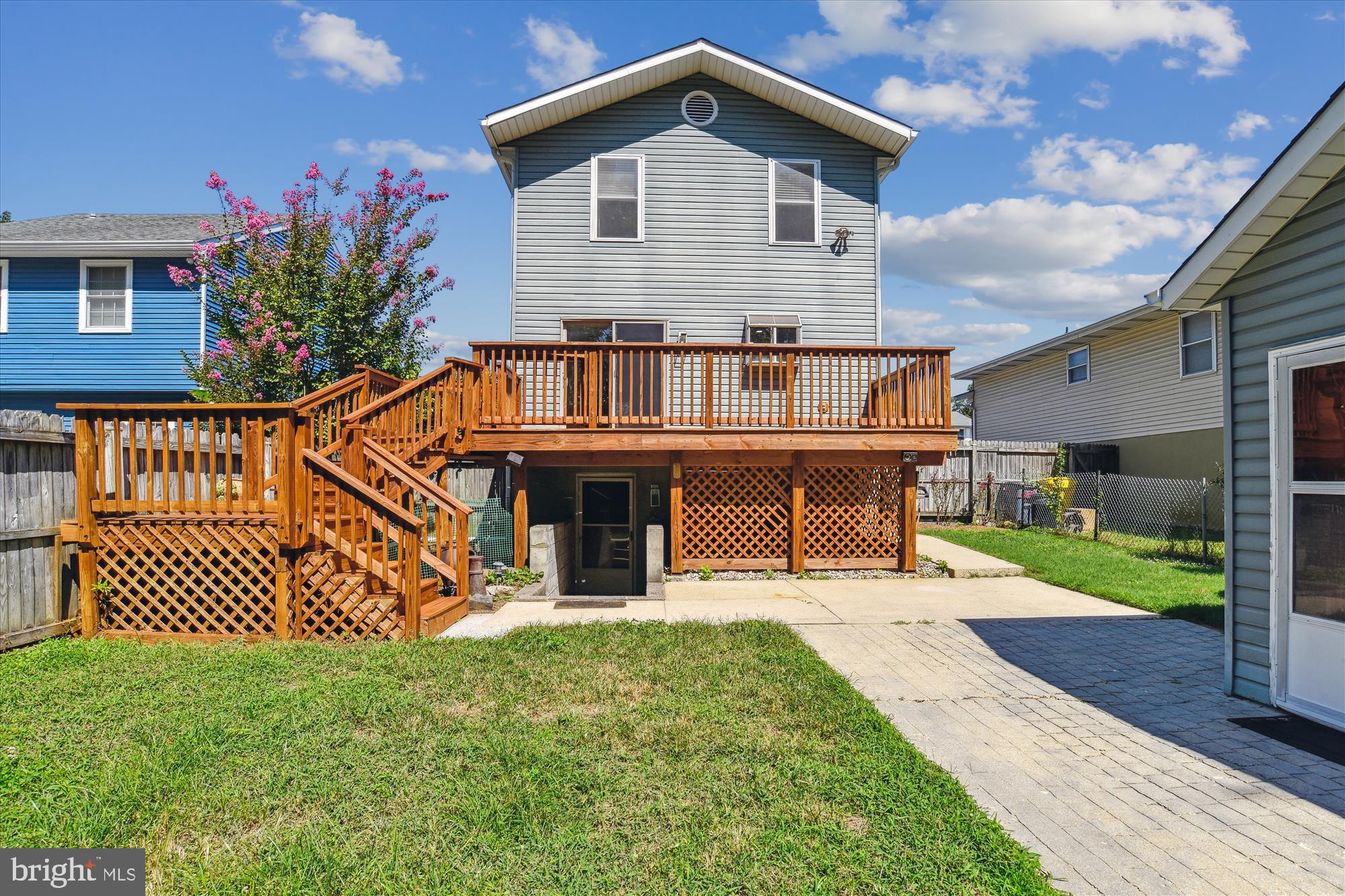 LONDONTOWN - Residential Lease