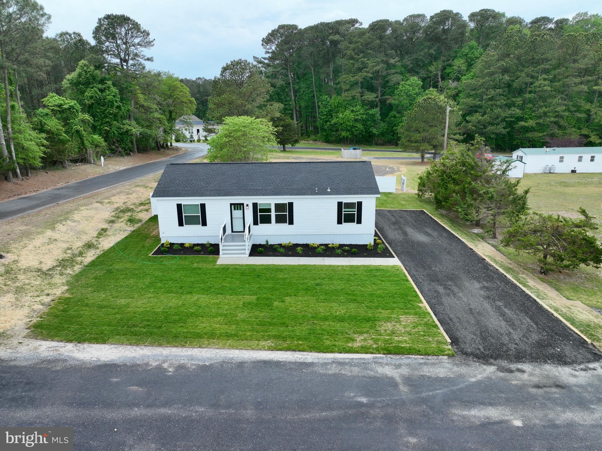 SUNSET LAKE MHP - Residential