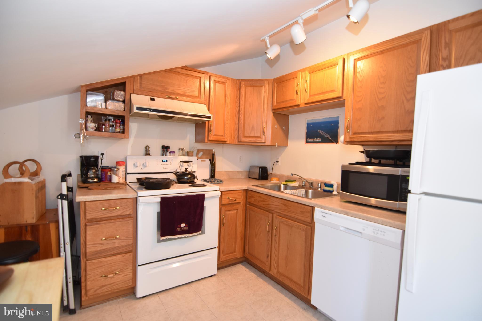 ELIZABETH COMBS - Residential