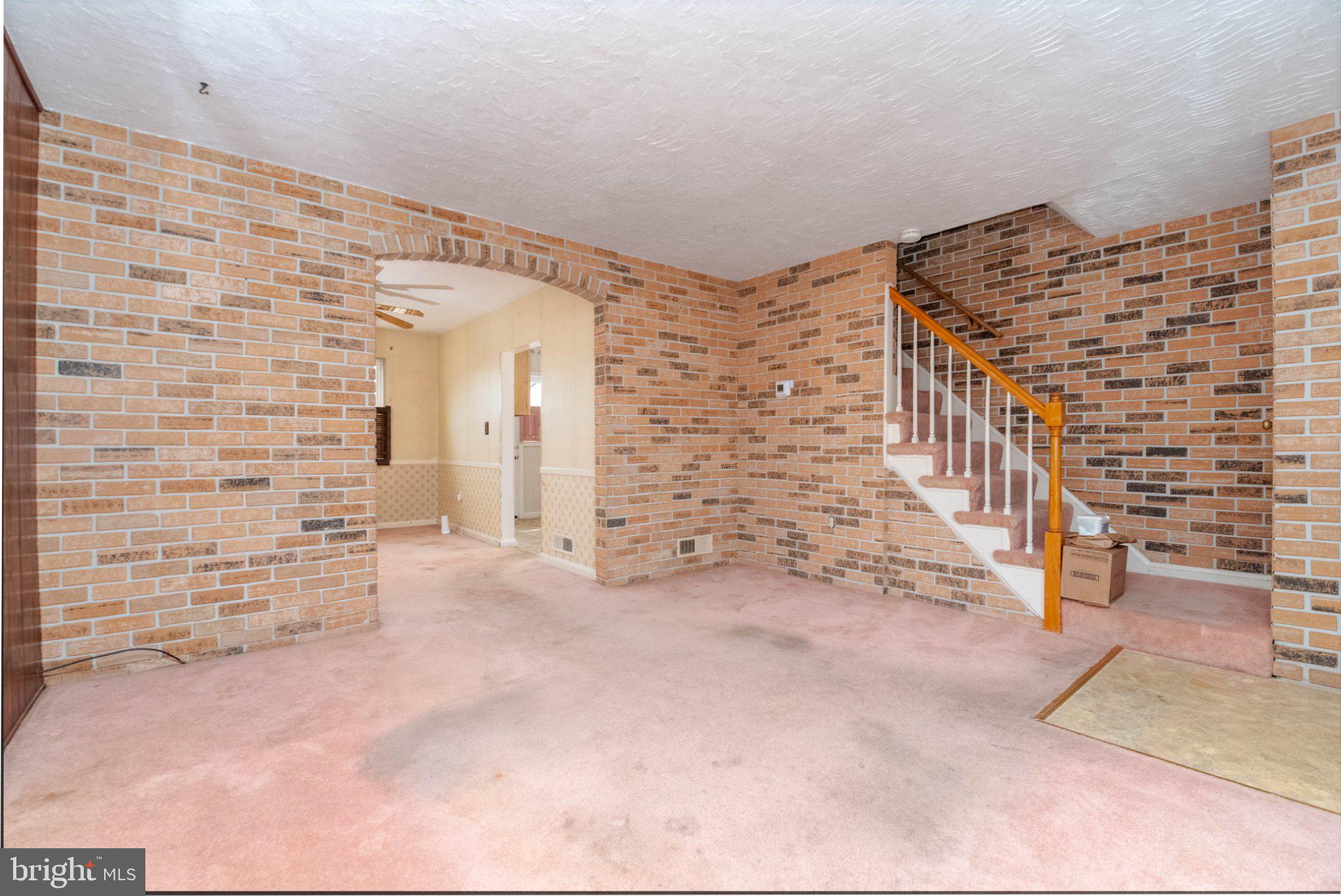 2001 ORMAND ROAD