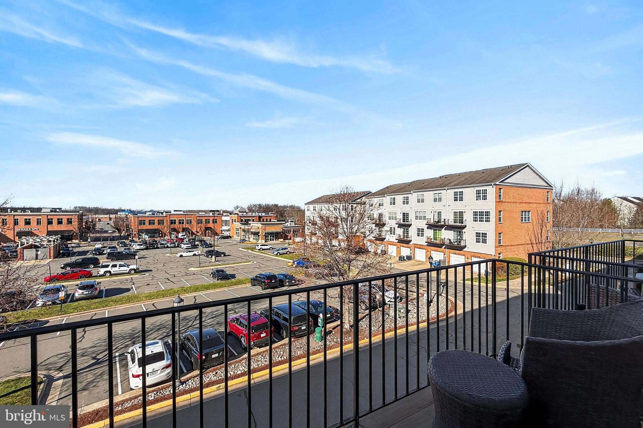 LANSDOWNE TOWN CENTER CONDOS - Residential