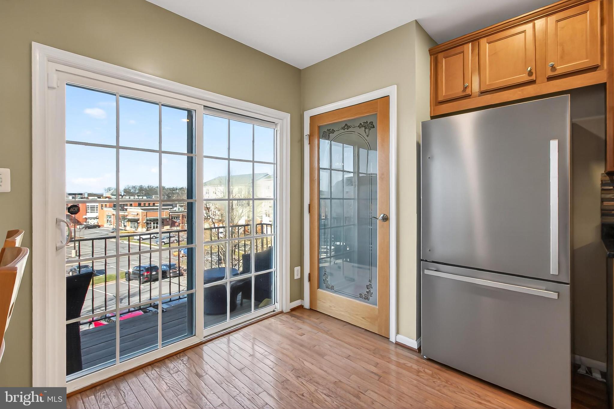 LANSDOWNE TOWN CENTER CONDOS - Residential