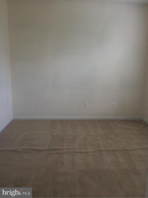 INDEPENDENCE/UNIV VLG - Residential Lease