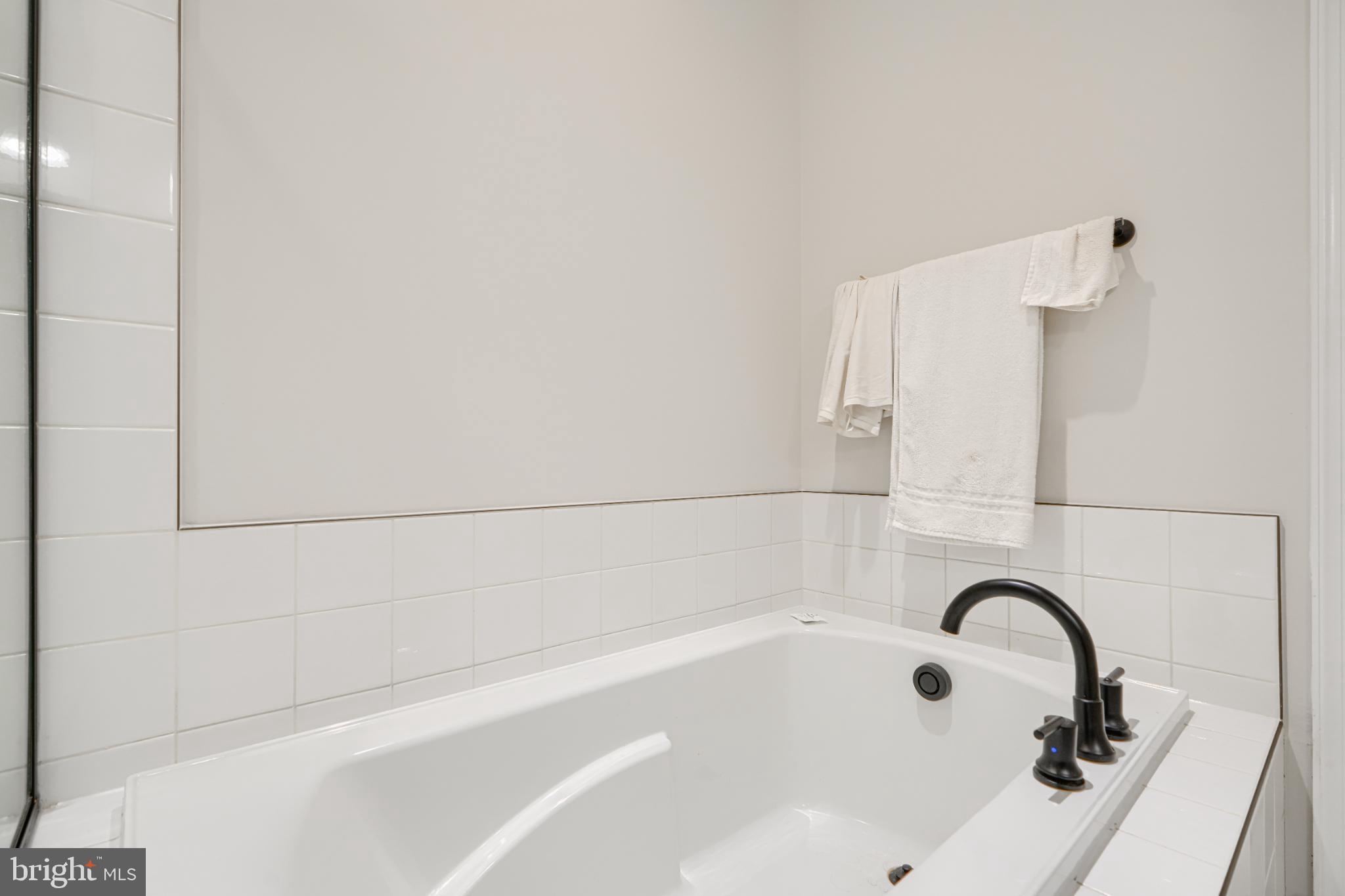 WESTPHALIA - Residential Lease