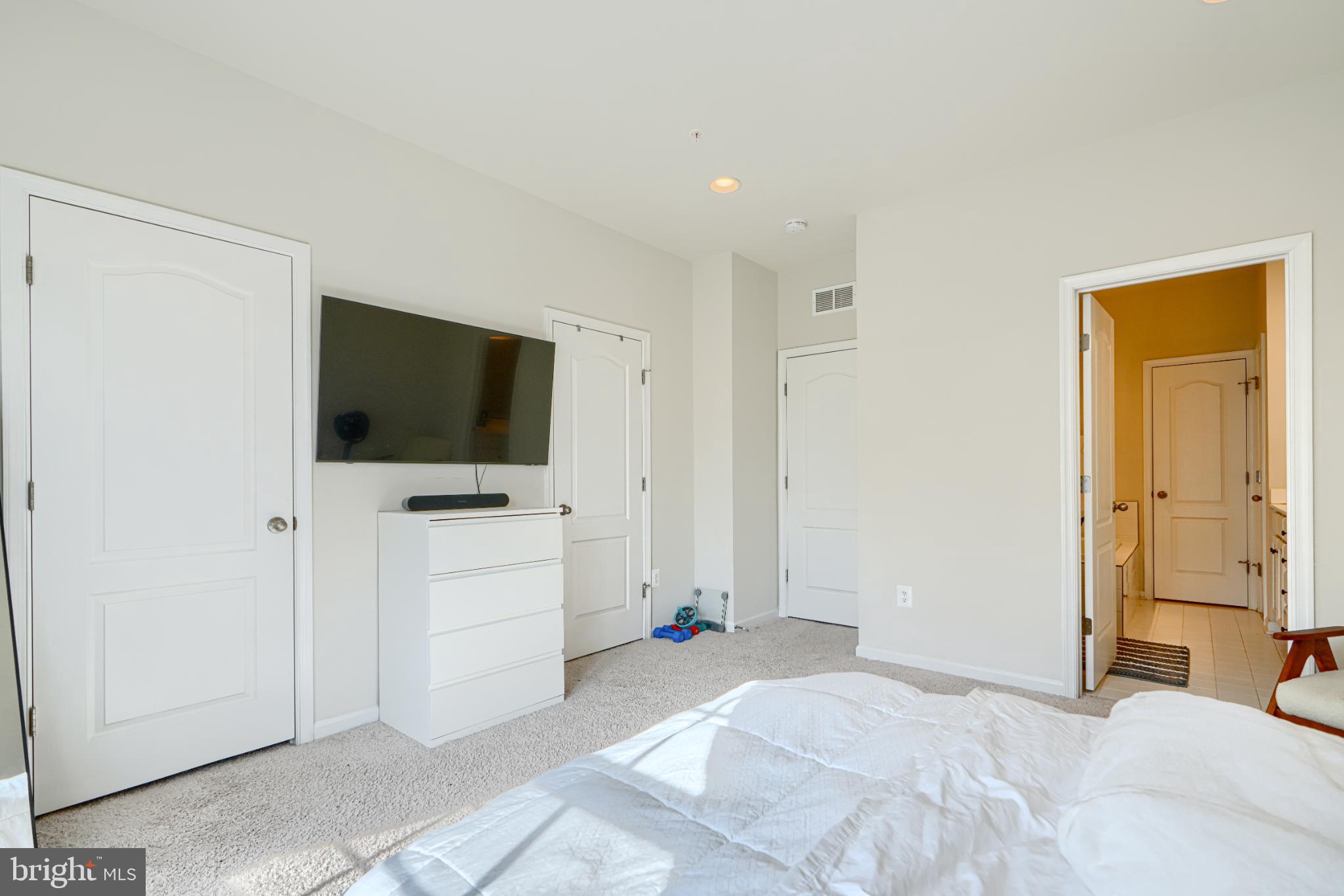 WESTPHALIA - Residential Lease