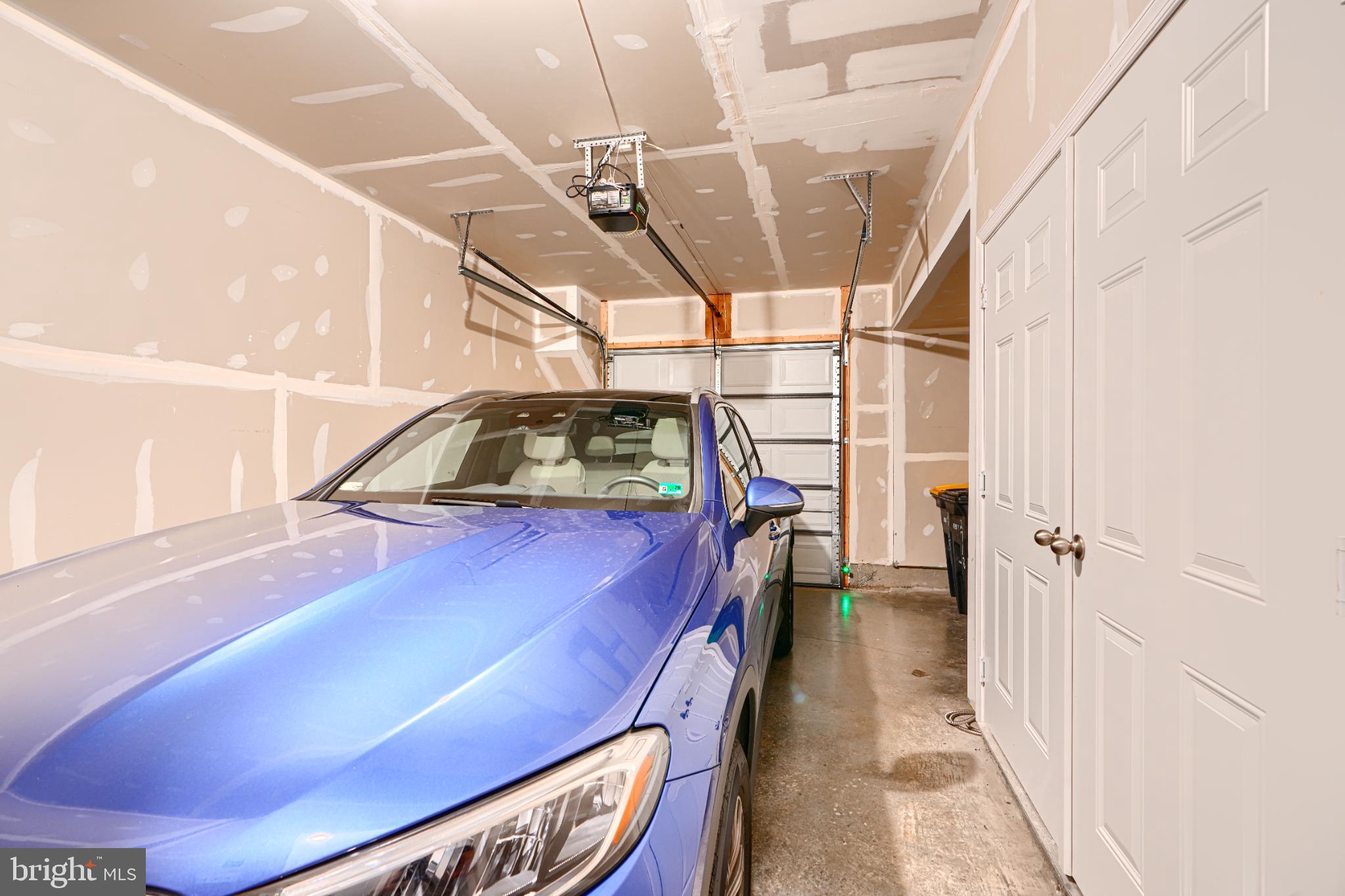 WESTPHALIA - Residential Lease