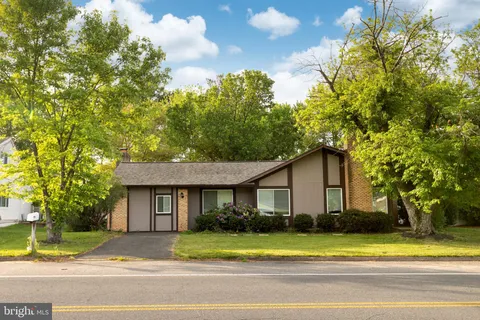 MLS: VALO2095710