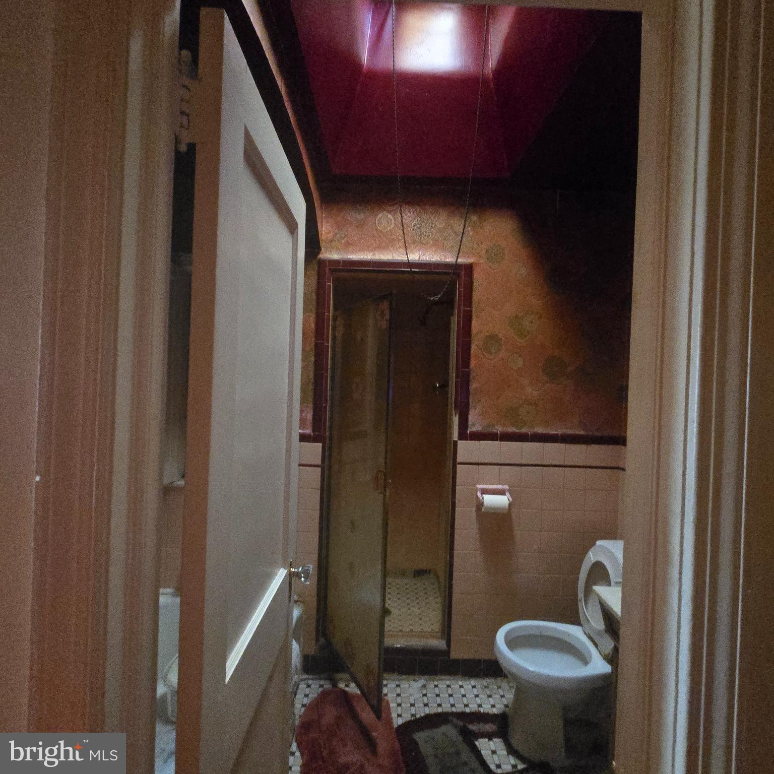 ELMWOOD PARK - Residential