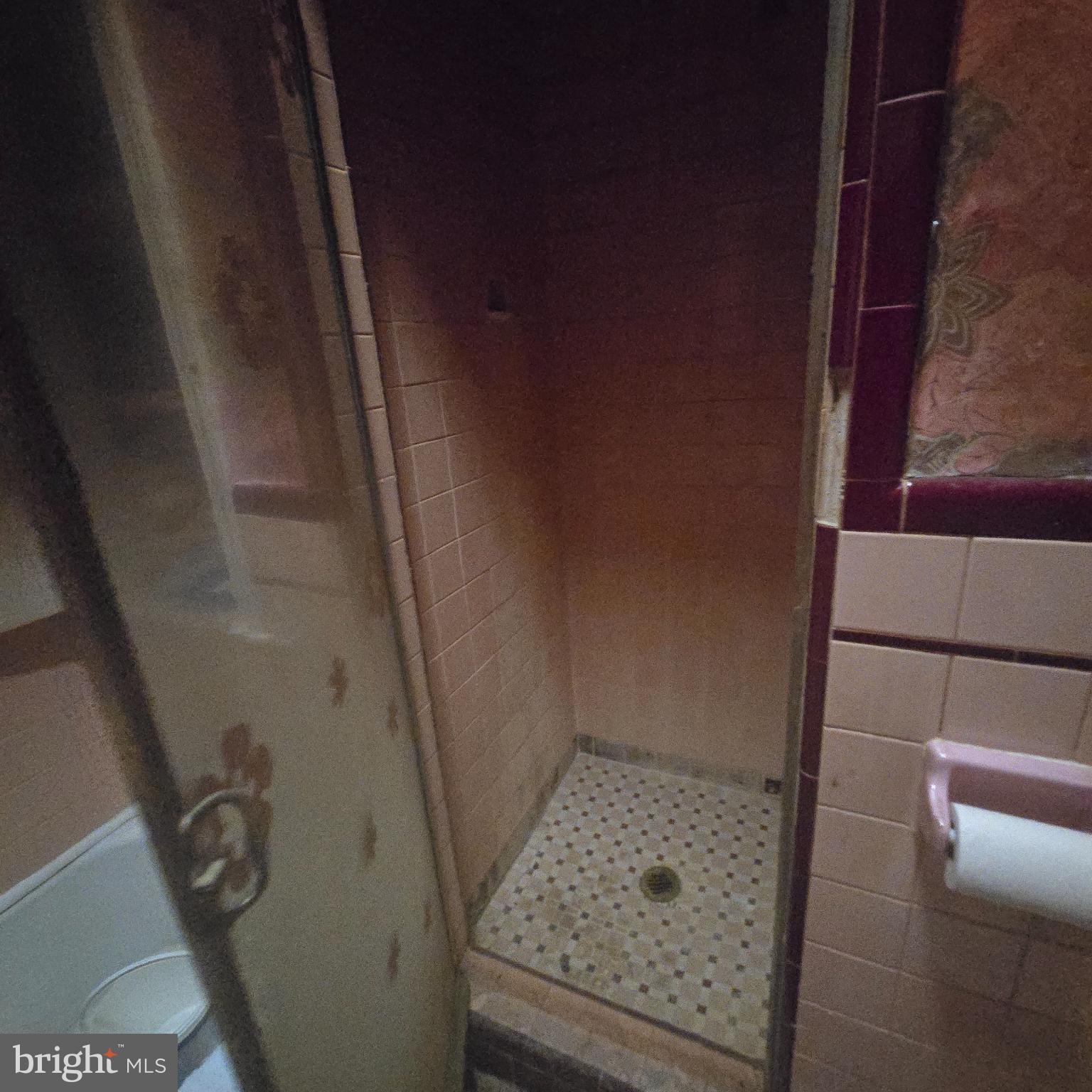 ELMWOOD PARK - Residential