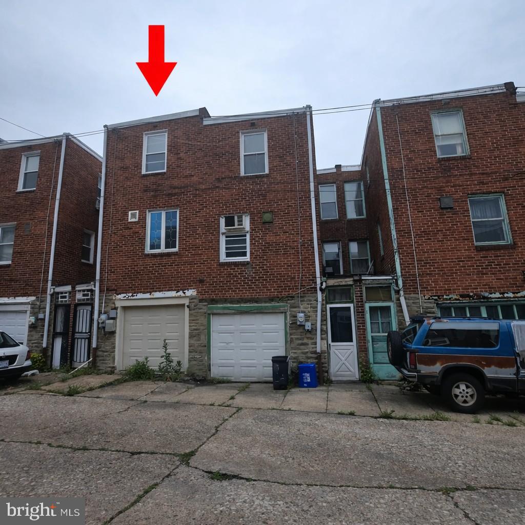 ELMWOOD PARK - Residential