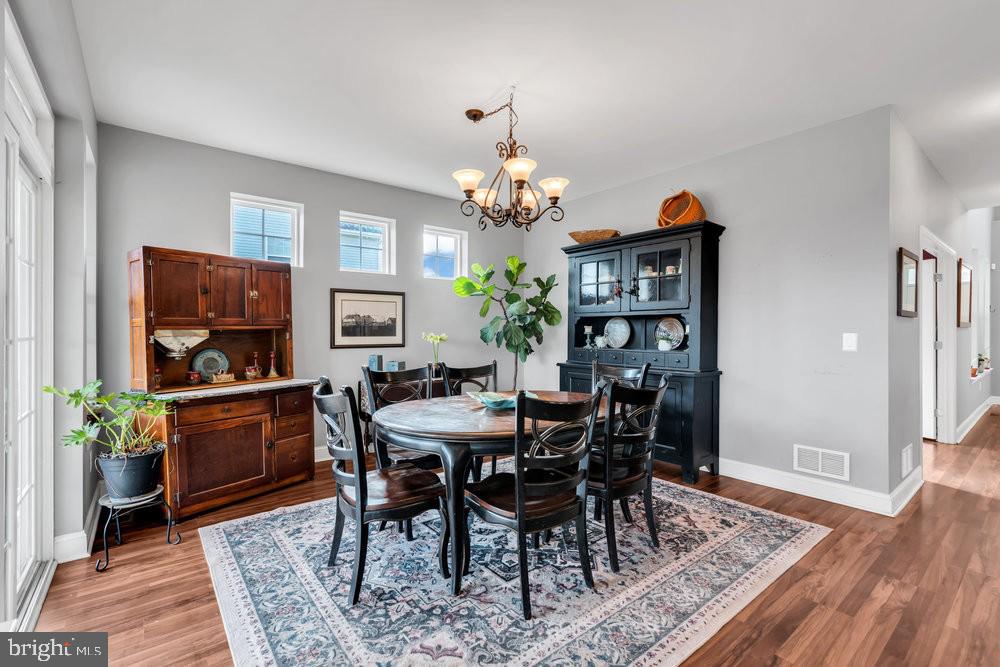 2707 SHEFFIELD DRIVE