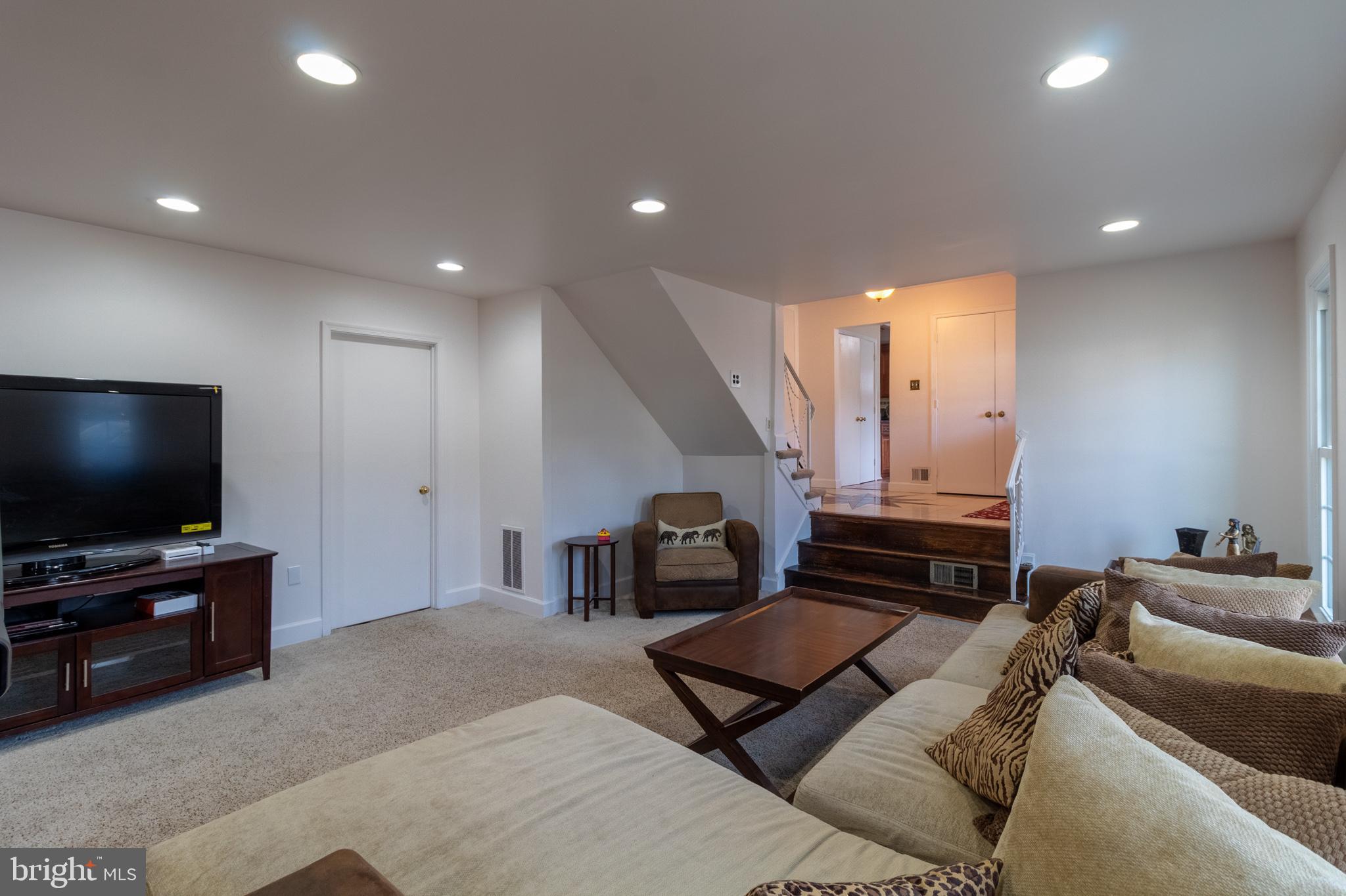 FAIRMONT - Residential