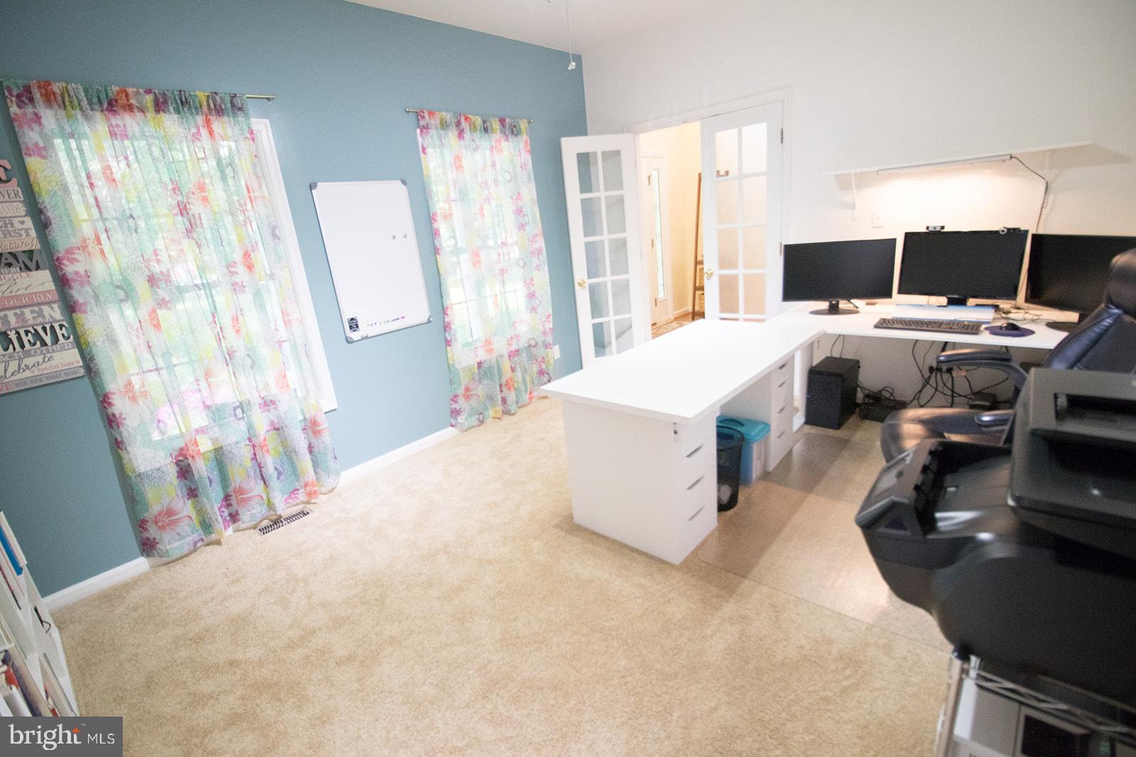 CHESTNUT HILLS - Residential