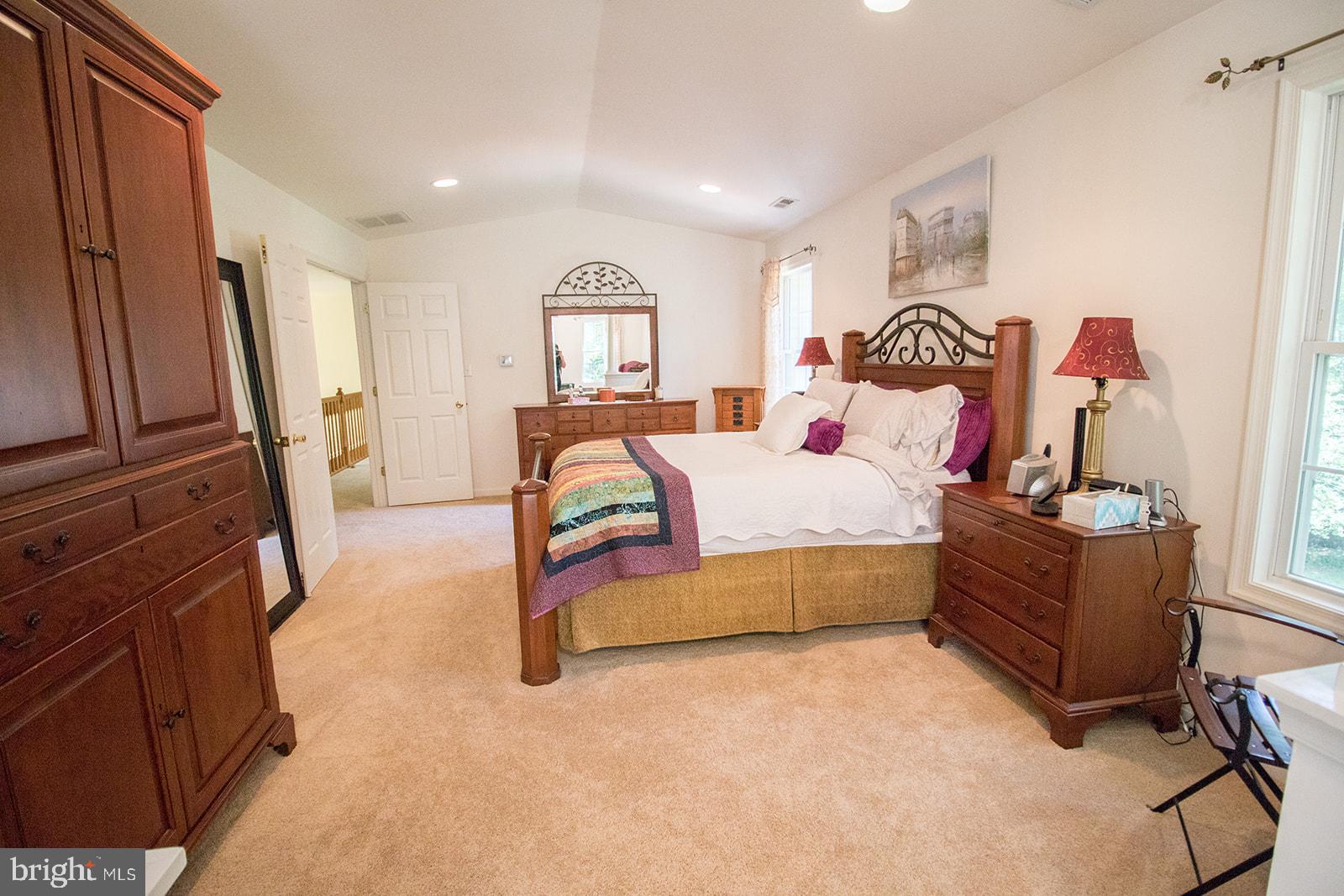 CHESTNUT HILLS - Residential