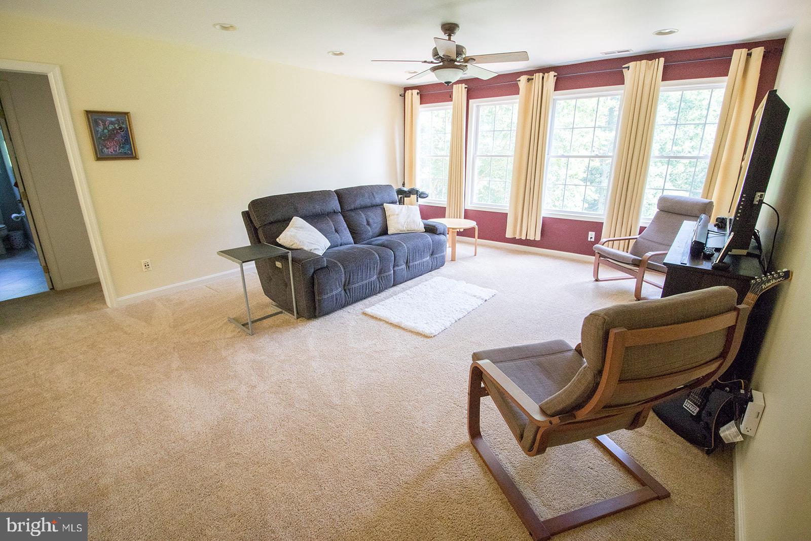 CHESTNUT HILLS - Residential