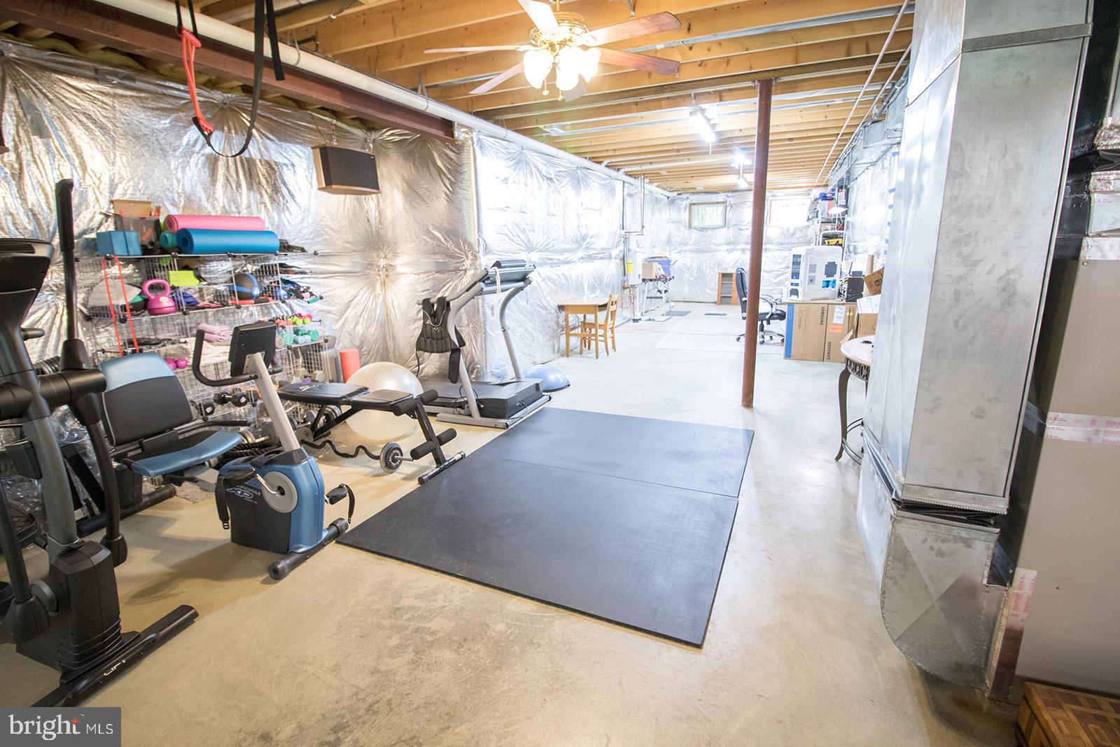 CHESTNUT HILLS - Residential