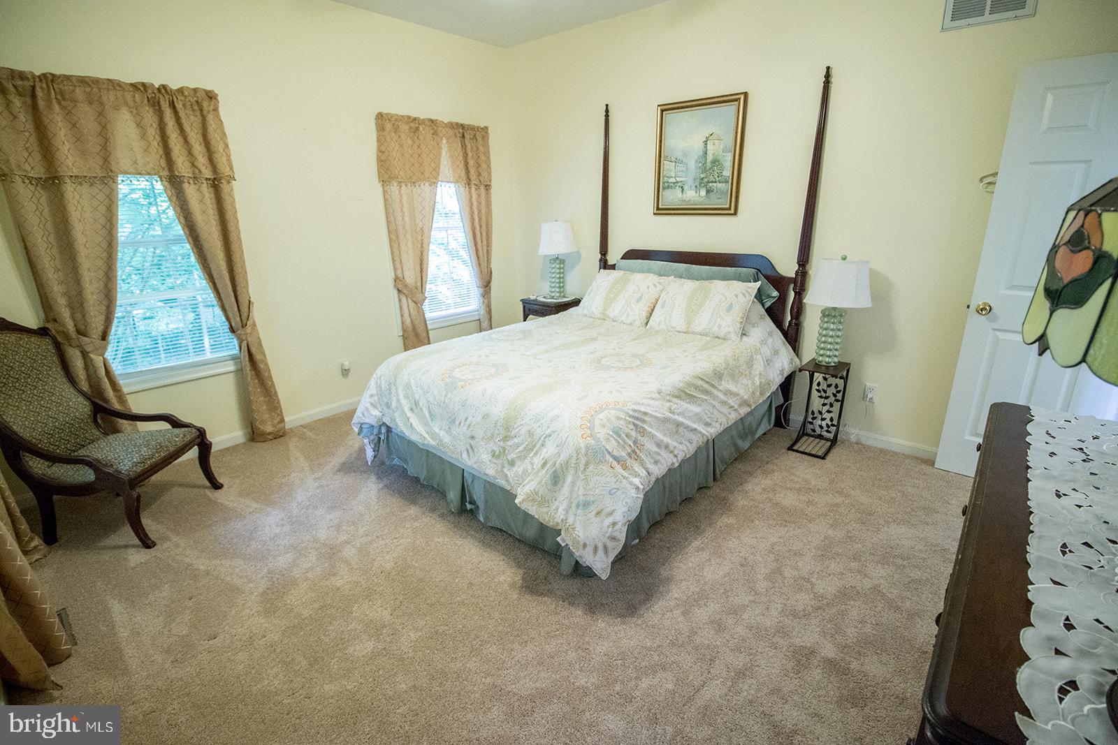 CHESTNUT HILLS - Residential