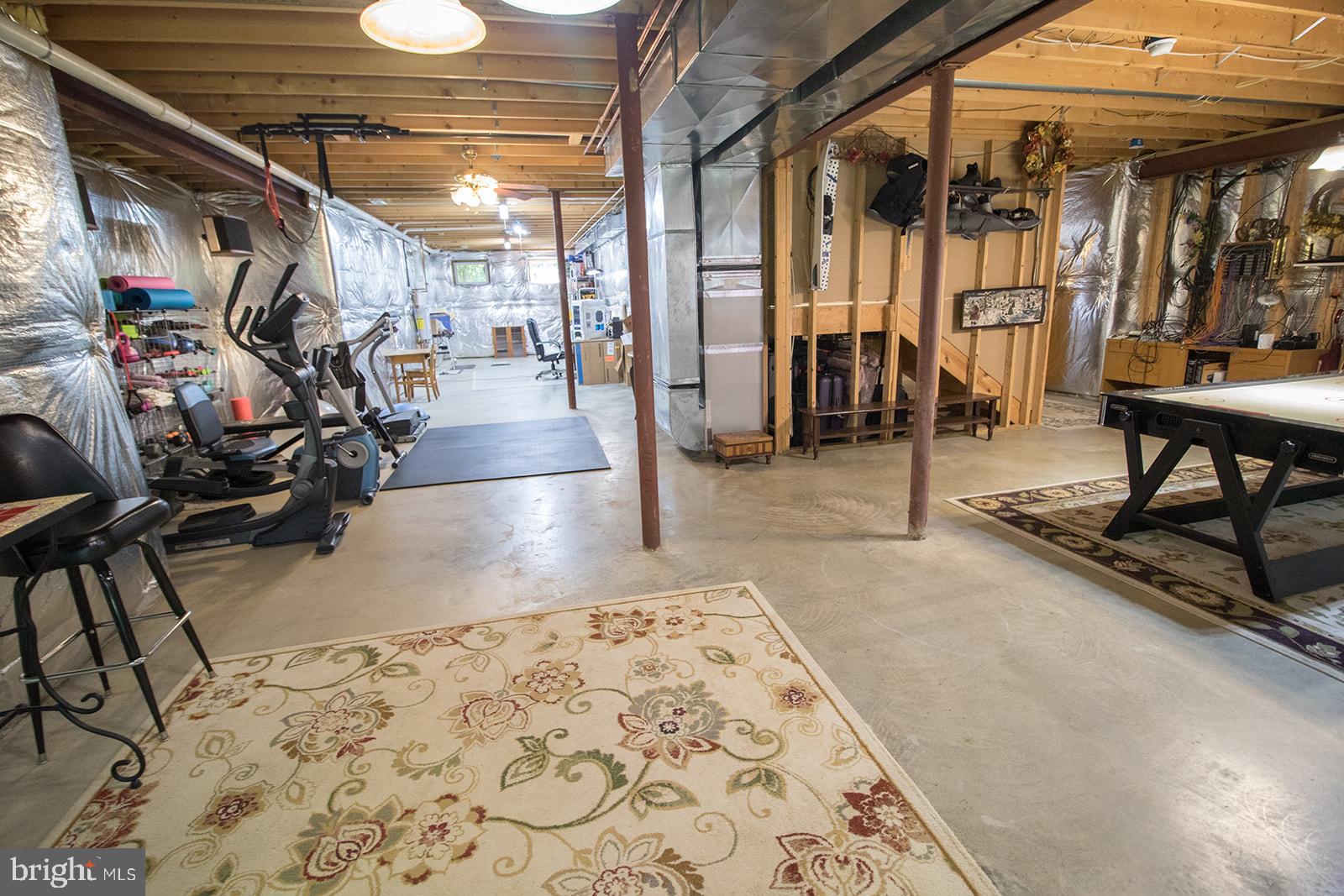 CHESTNUT HILLS - Residential