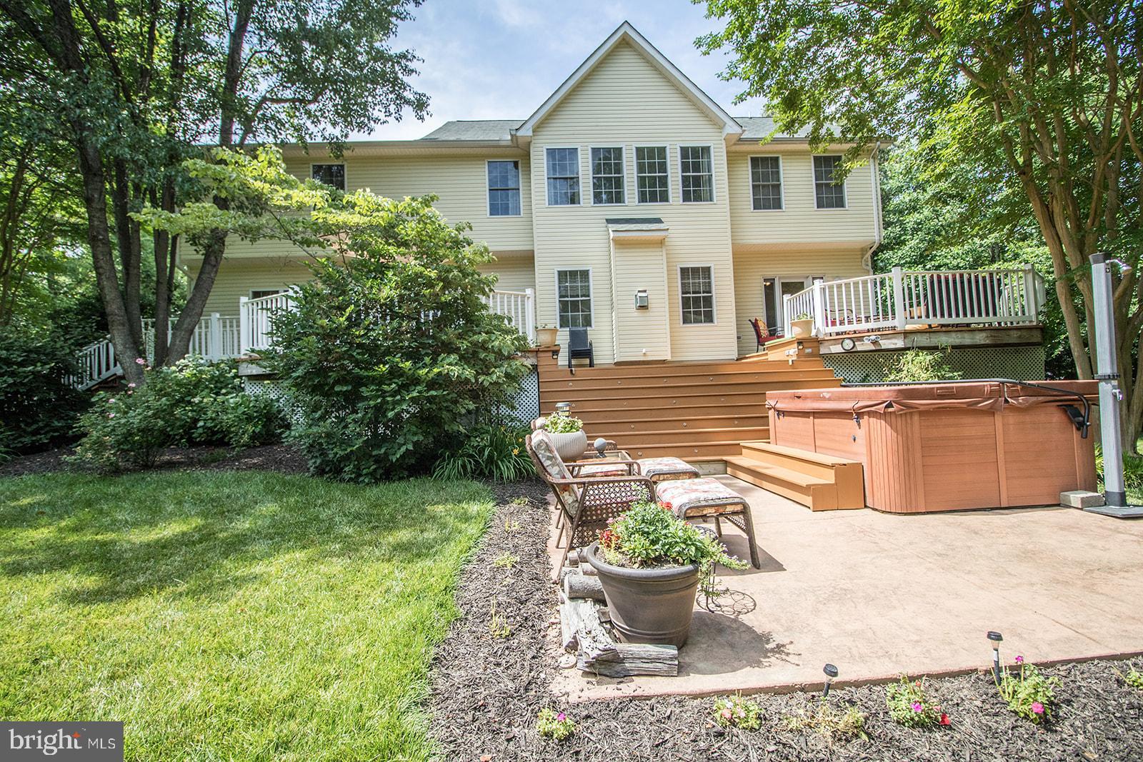 CHESTNUT HILLS - Residential