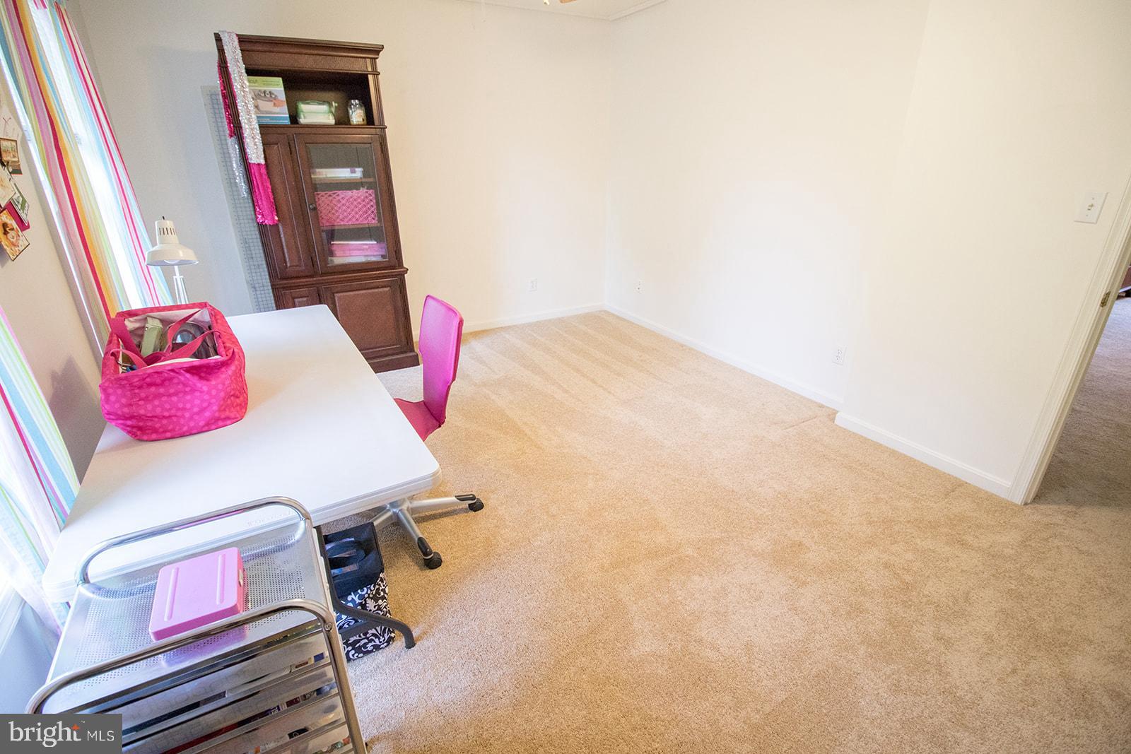 CHESTNUT HILLS - Residential