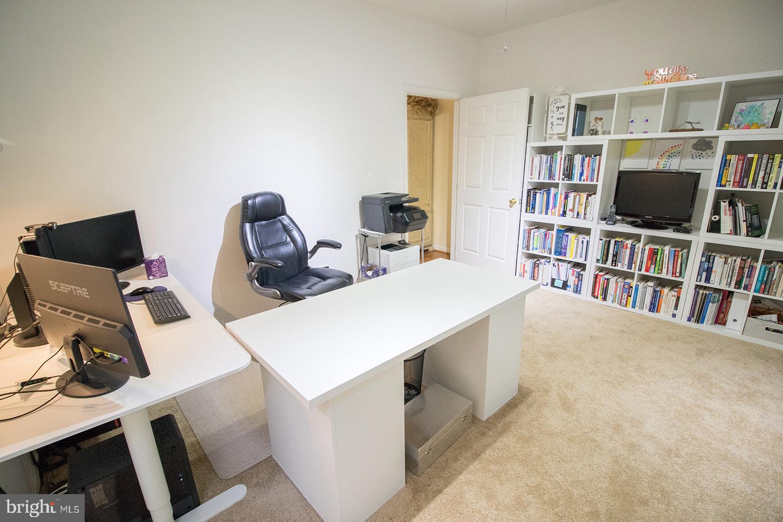 CHESTNUT HILLS - Residential