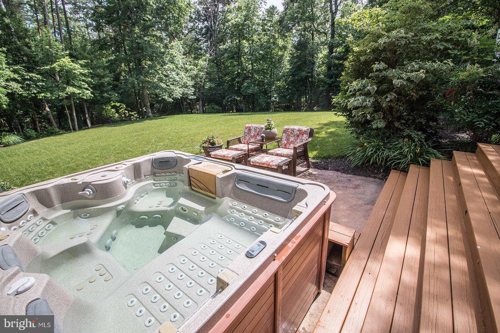 CHESTNUT HILLS - Residential