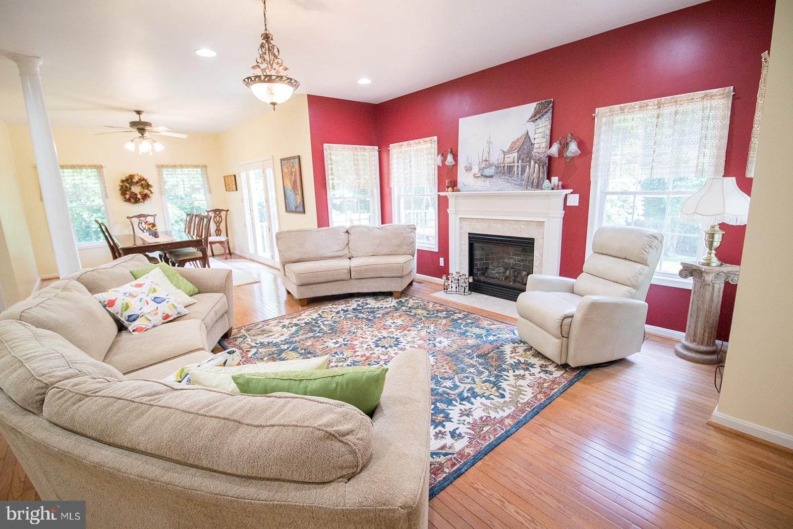 CHESTNUT HILLS - Residential