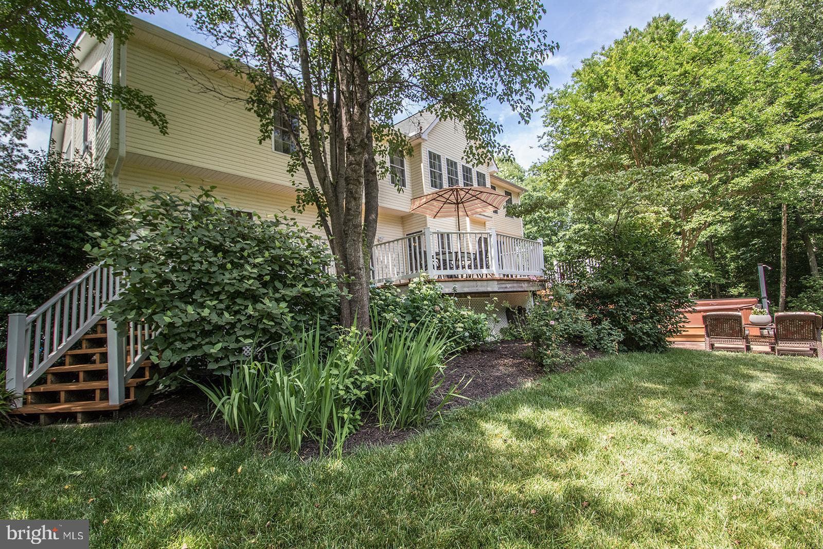 CHESTNUT HILLS - Residential