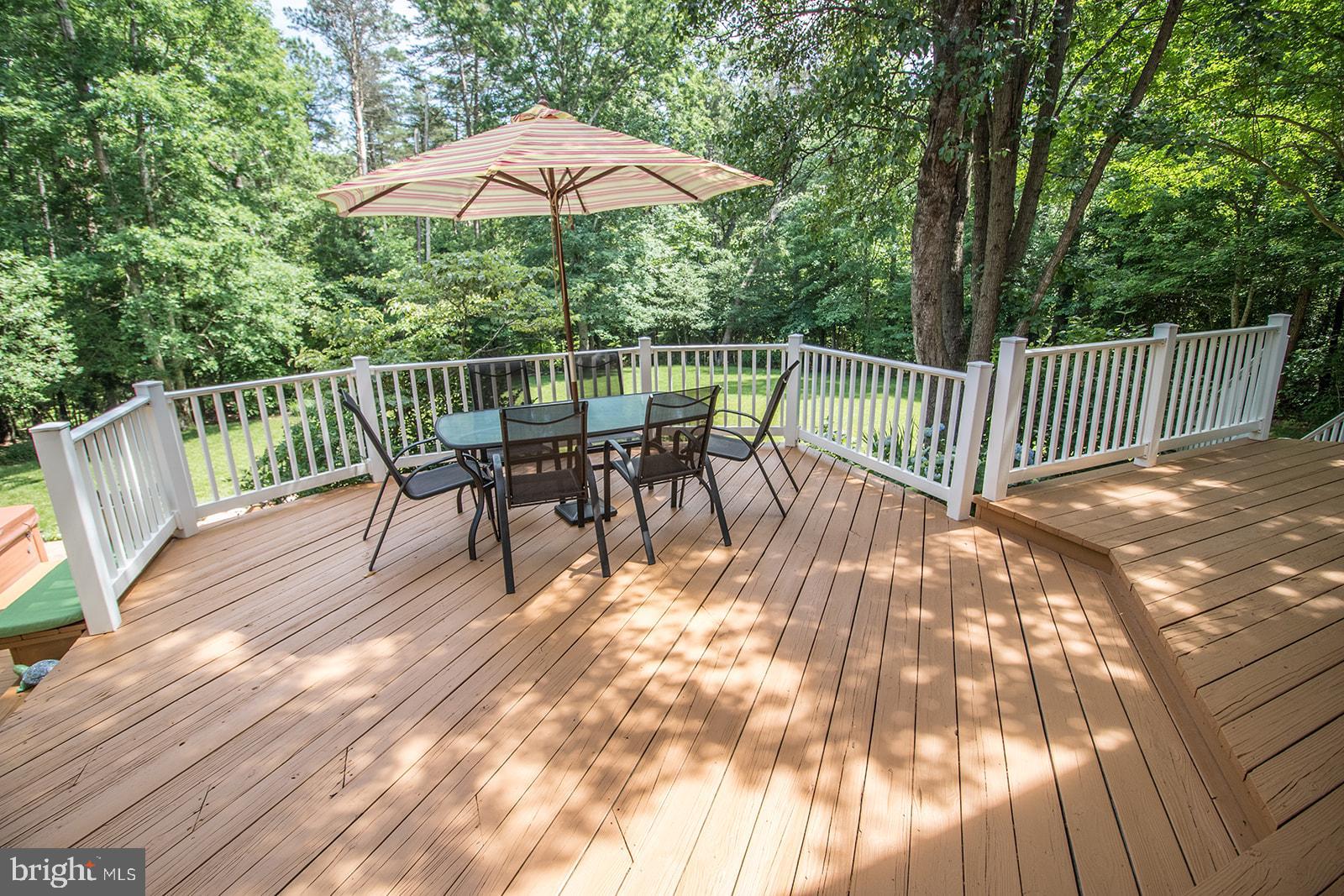 CHESTNUT HILLS - Residential