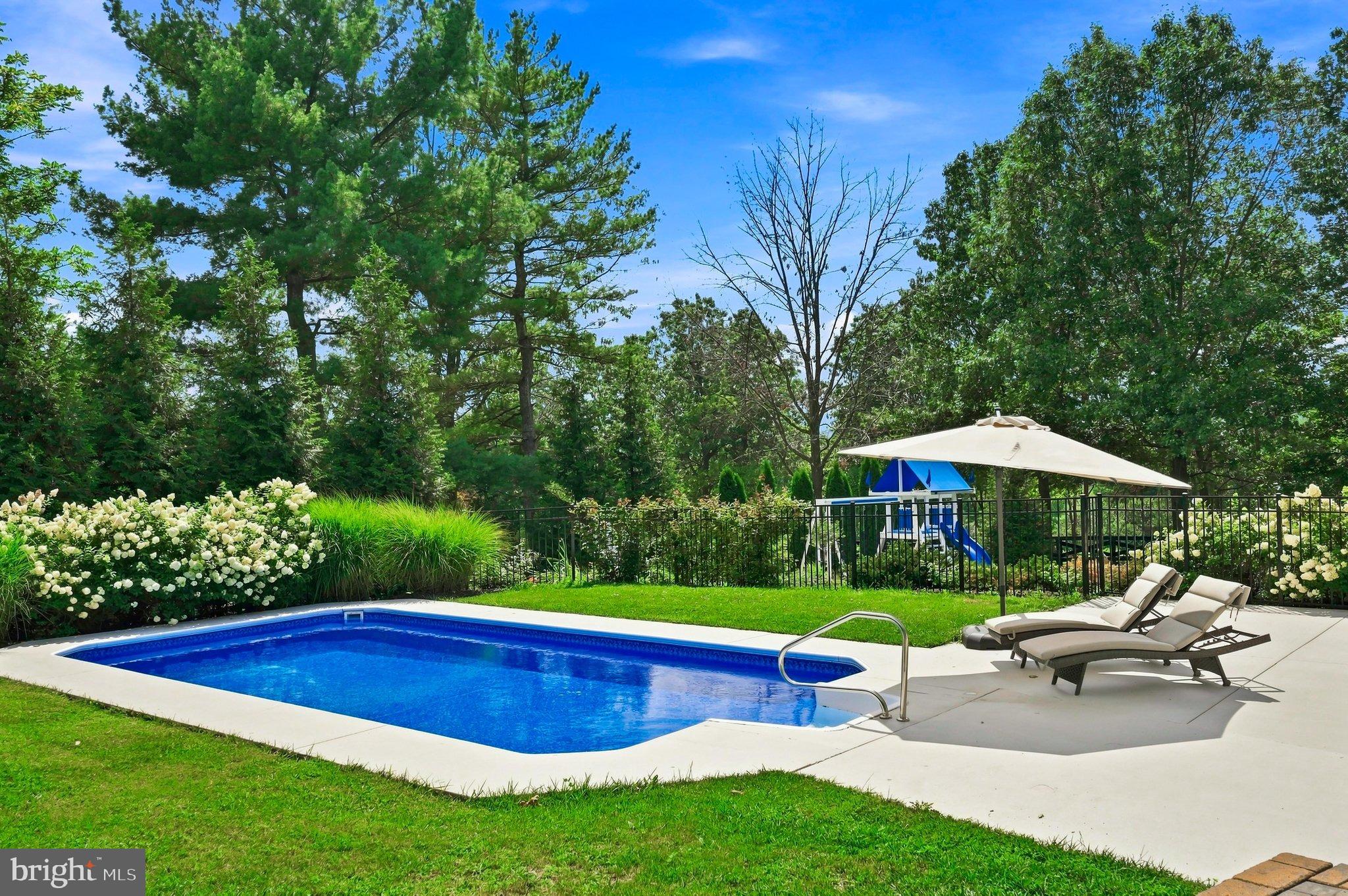199 OAK HILL DRIVE