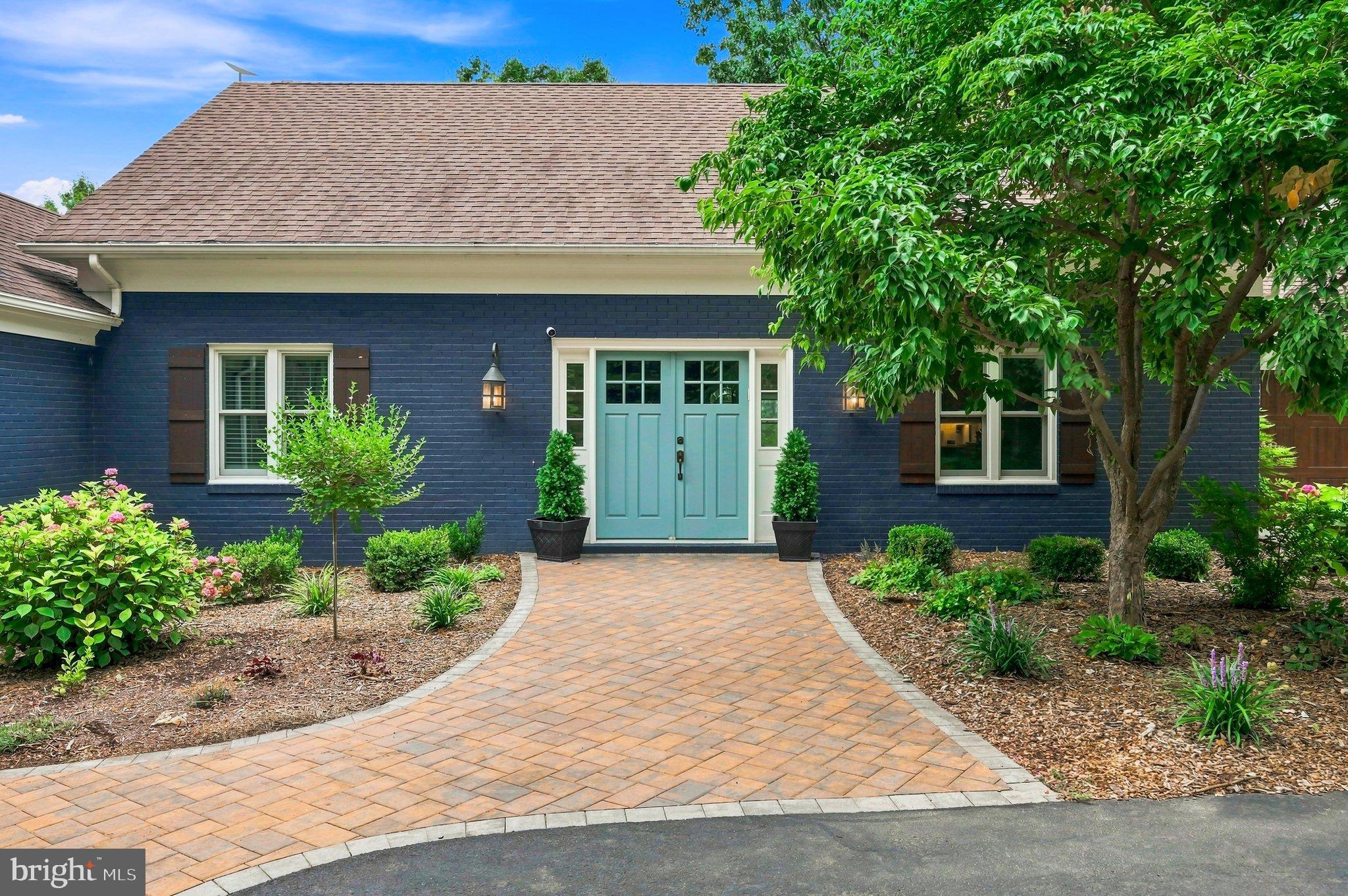 199 OAK HILL DRIVE