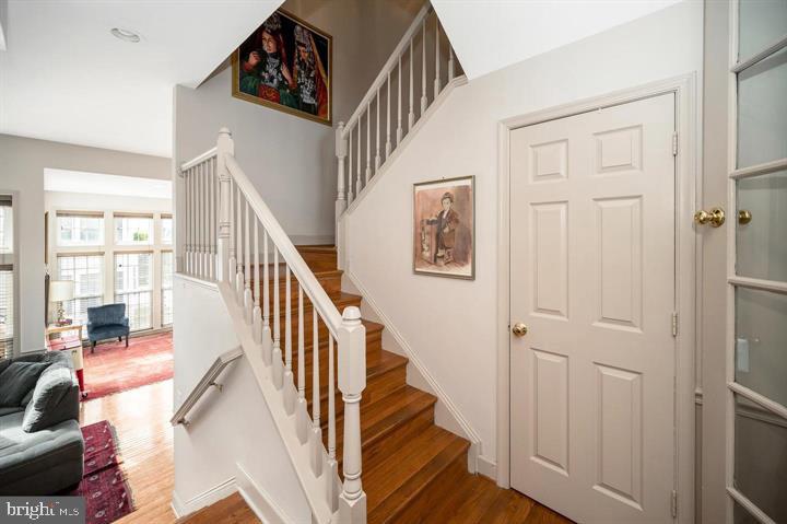 POTOMAC CLUB CONDOMINIUMS - Residential Lease