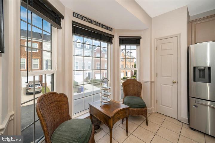 POTOMAC CLUB CONDOMINIUMS - Residential Lease