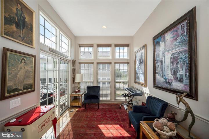 POTOMAC CLUB CONDOMINIUMS - Residential Lease